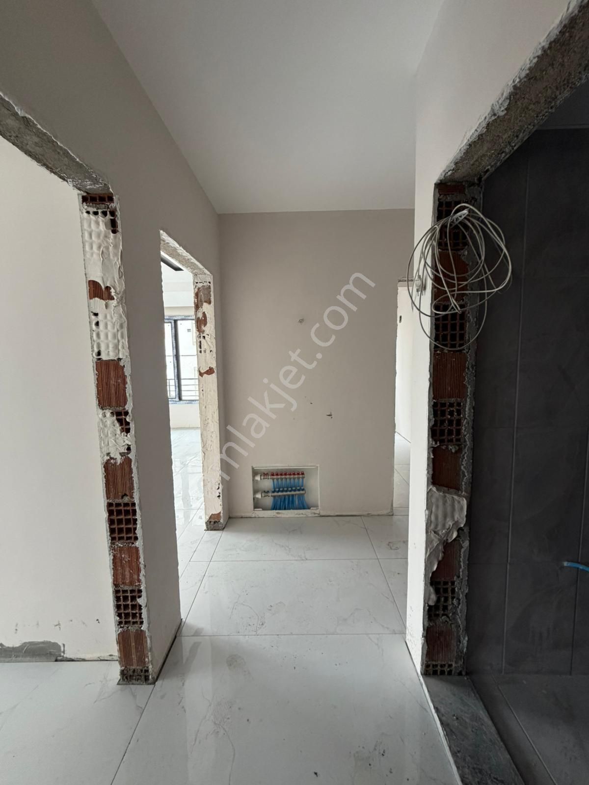 Fiber Emlak Reşatbey Ring Yolunda Satılık 2+1sıfır Ara Kat Daire - Görsel 5