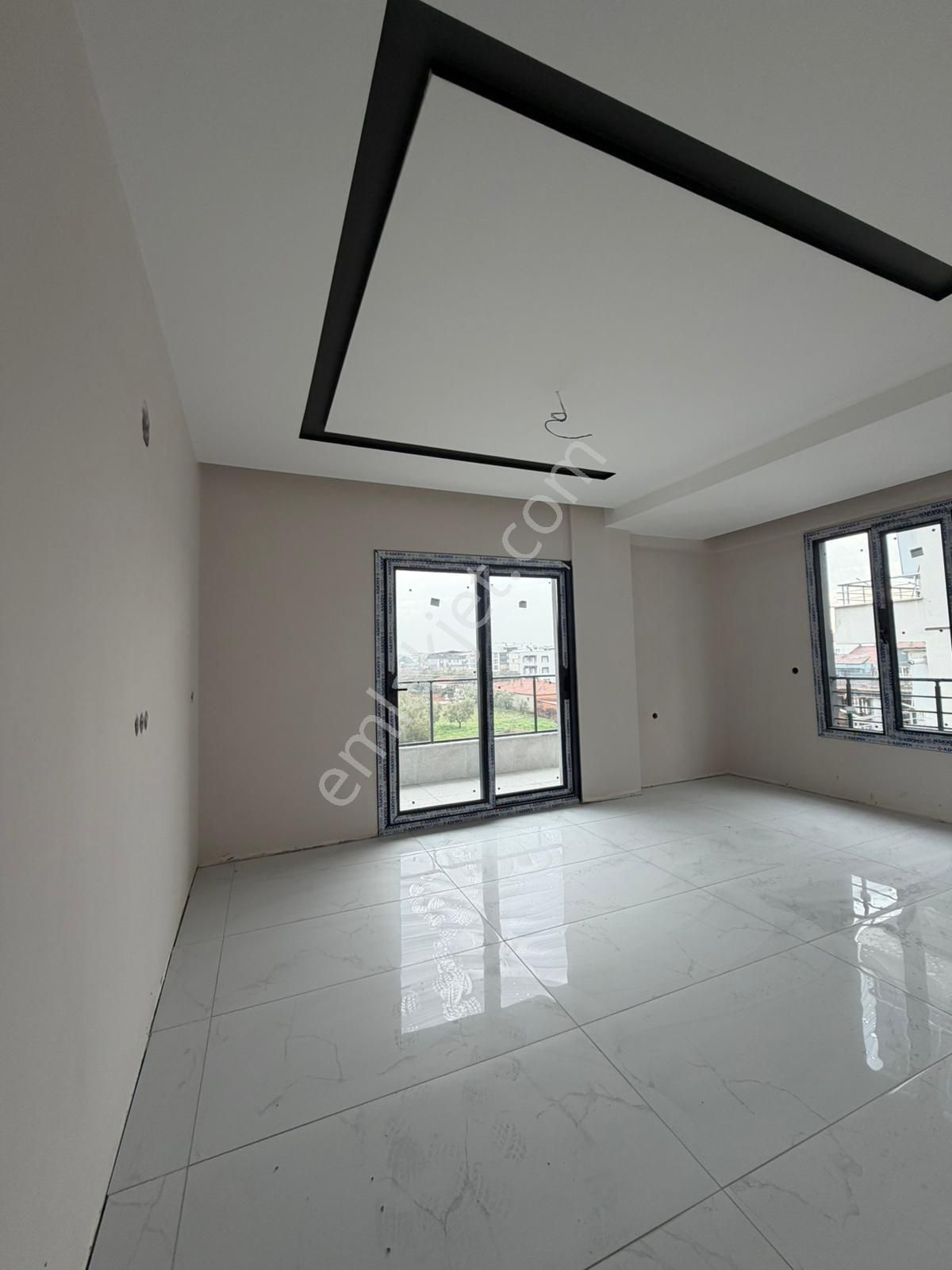 Fiber Emlak Reşatbey Ring Yolunda Satılık 2+1sıfır Ara Kat Daire - Görsel 3