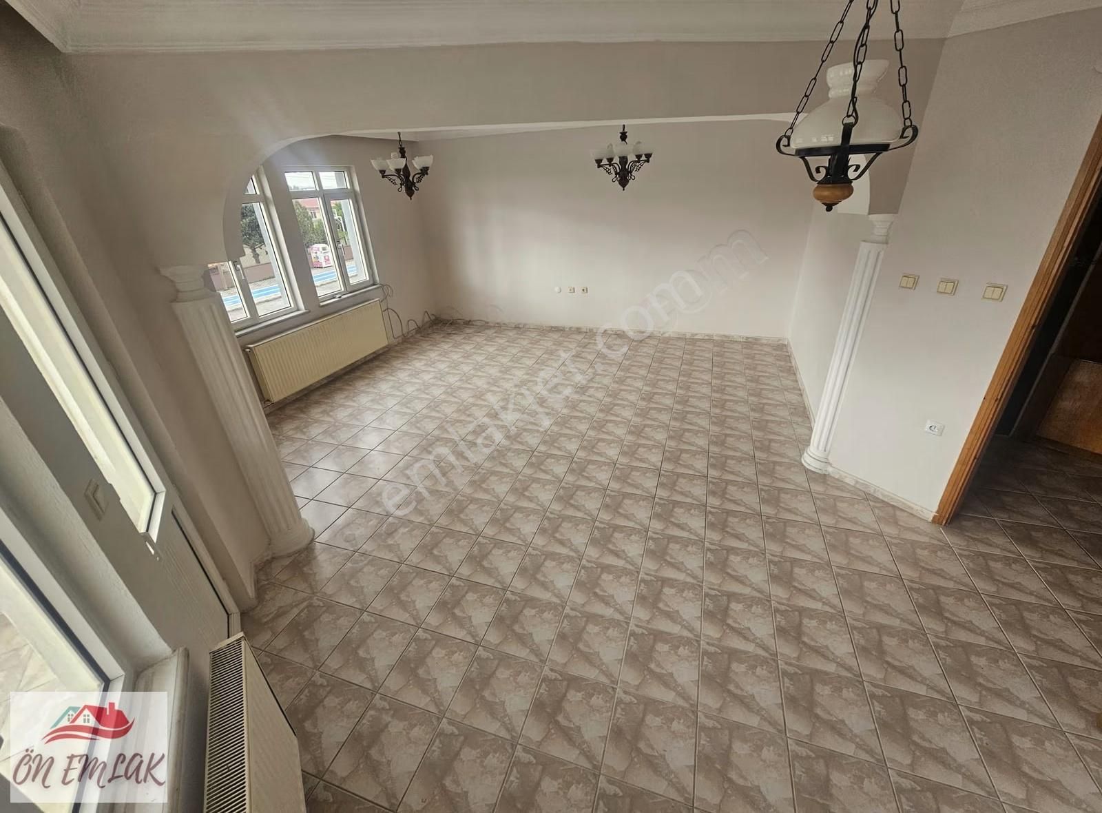 Ön Emlak'tan Burhaniye Okullar Bölgesinde Kiralık 3+1 Daire! - Görsel 12