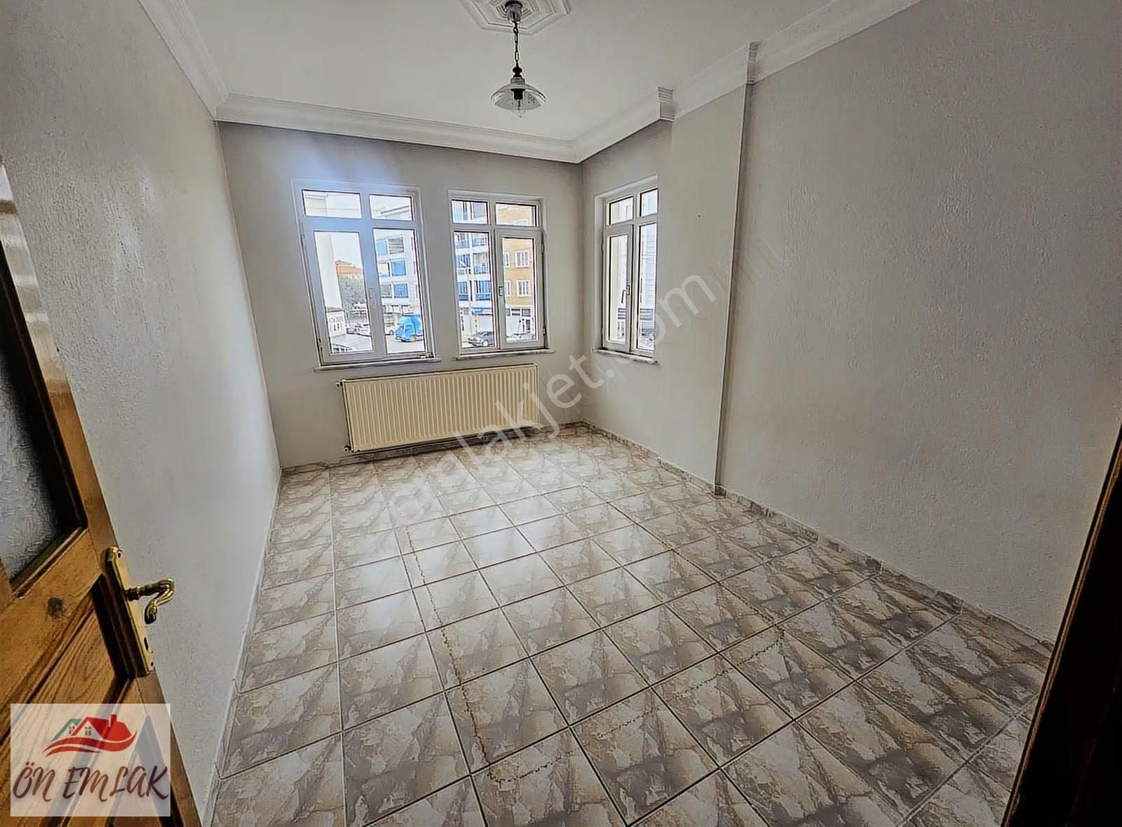 Ön Emlak'tan Burhaniye Okullar Bölgesinde Kiralık 3+1 Daire! - Görsel 9