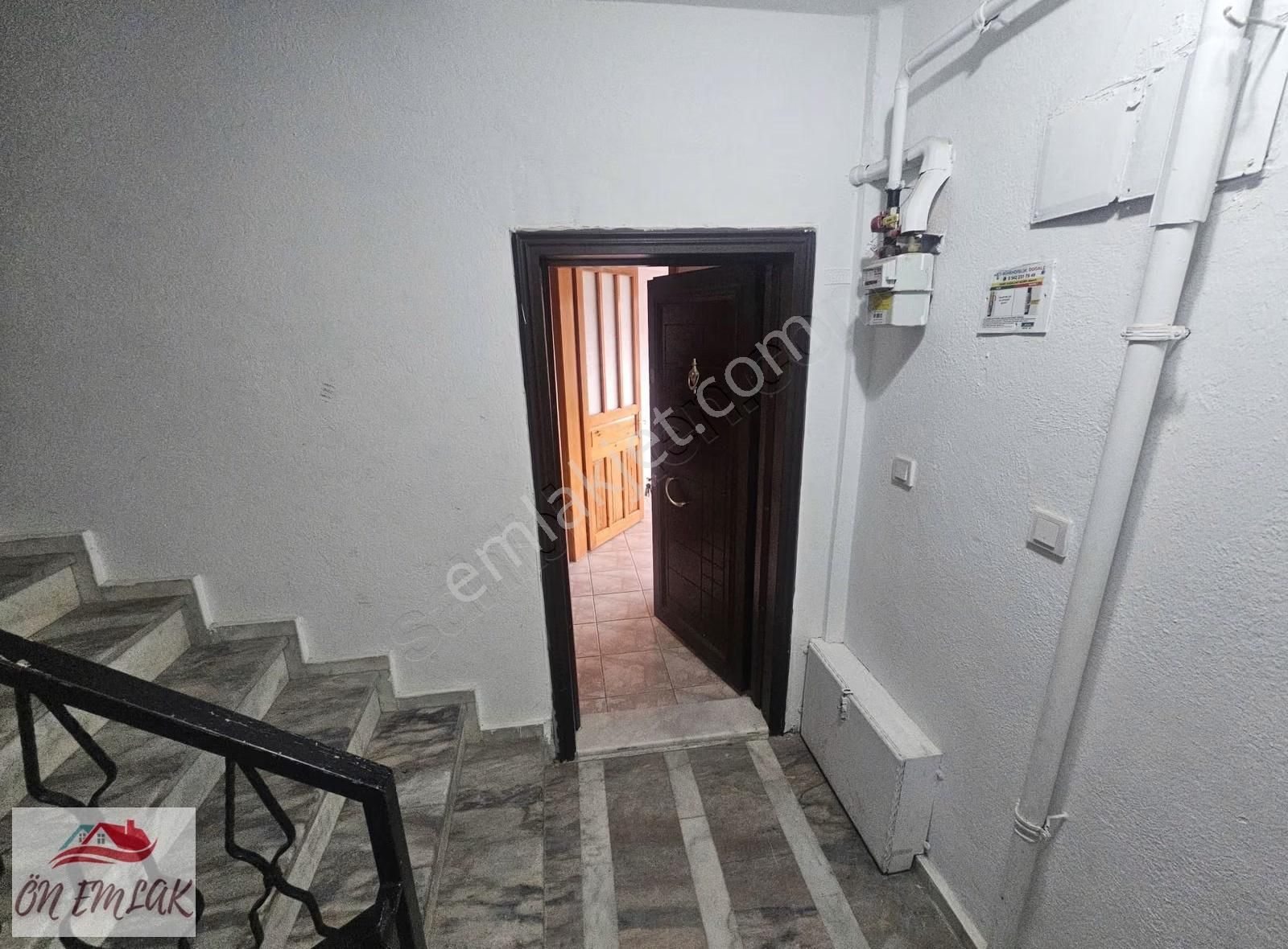 Ön Emlak'tan Burhaniye Okullar Bölgesinde Kiralık 3+1 Daire! - Görsel 5