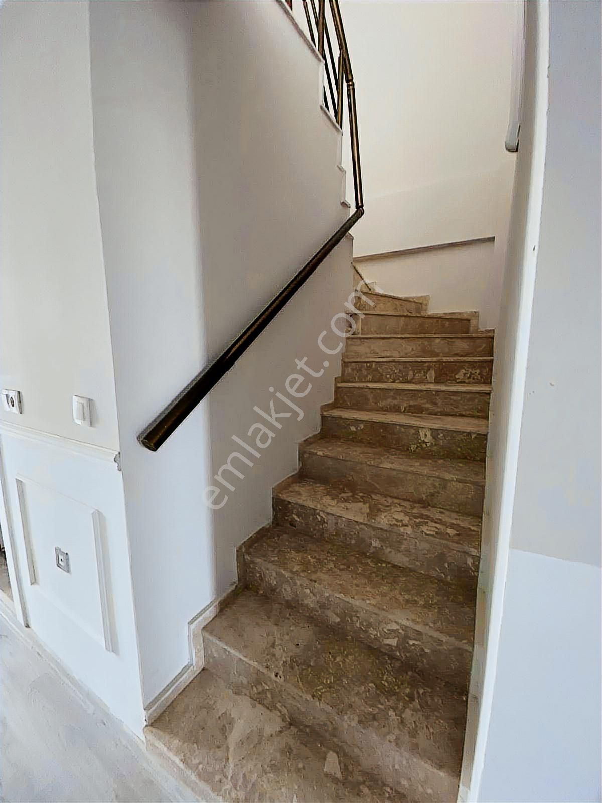 Fiber Emlak'tan Resatbey Mh. Cadde Üzeri Satılık Dubleks Daire - Görsel 13