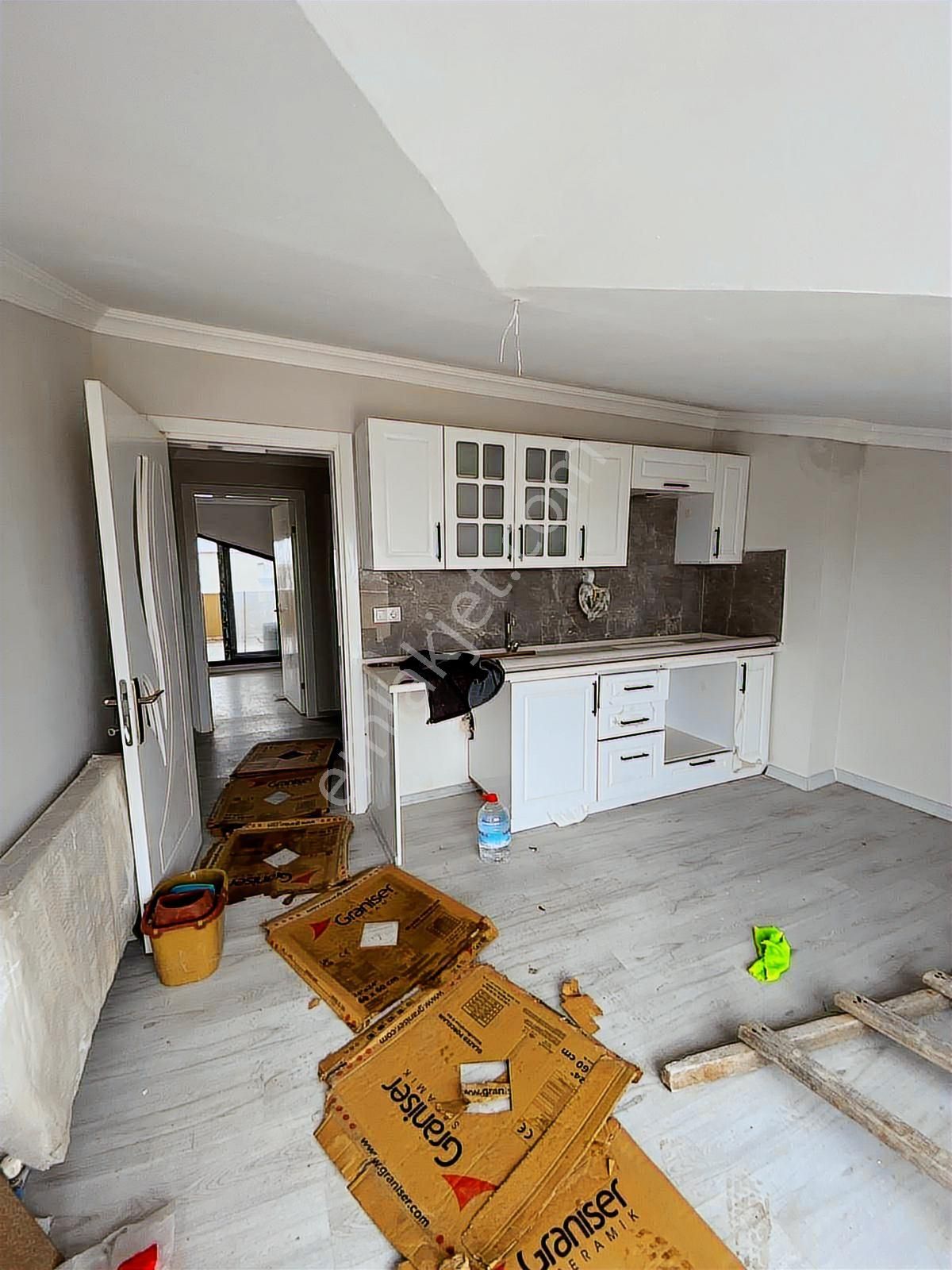 Fiber Emlak'tan Resatbey Mh. Cadde Üzeri Satılık Dubleks Daire - Görsel 2