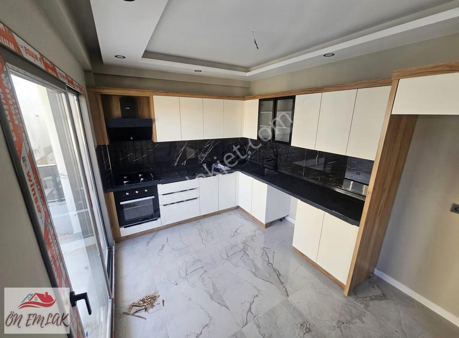 Ön Emlak'tan Burhaniye Merkeze Yakın Satılık Sıfır 2+1 Daire!