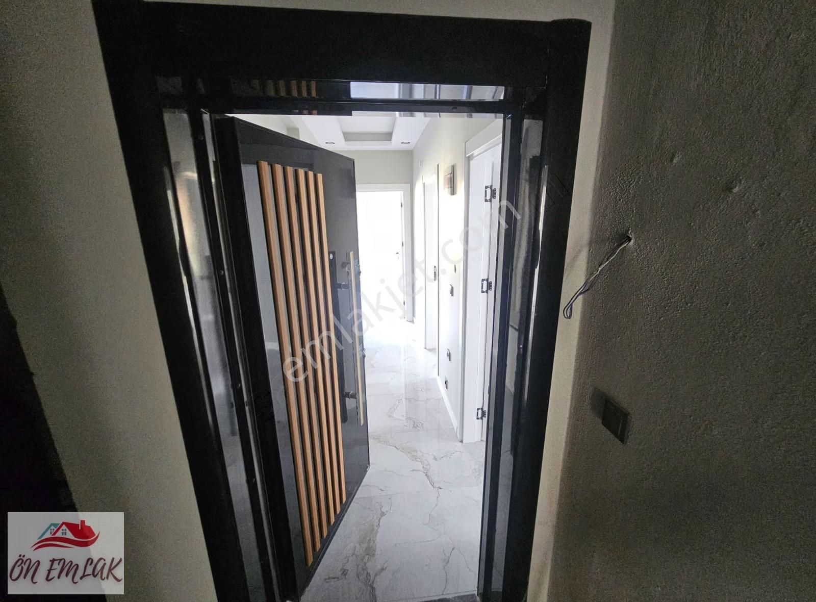 Ön Emlak'tan Burhaniye Merkeze Yakın Satılık Sıfır 2+1 Daire! - Görsel 5