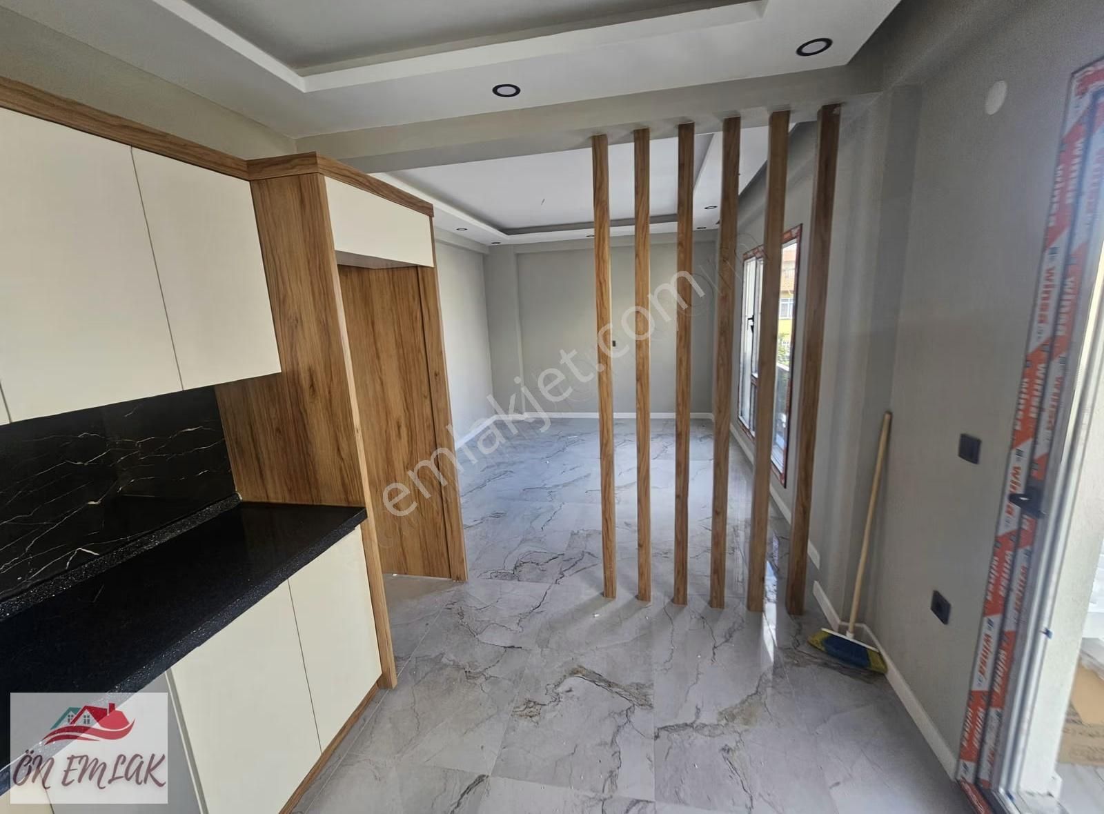 Ön Emlak'tan Burhaniye Merkeze Yakın Satılık Sıfır 2+1 Daire! - Görsel 7