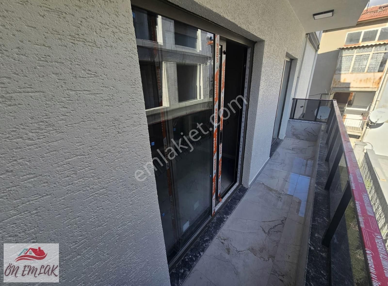 Ön Emlak'tan Burhaniye Merkeze Yakın Satılık Sıfır 2+1 Daire! - Görsel 13