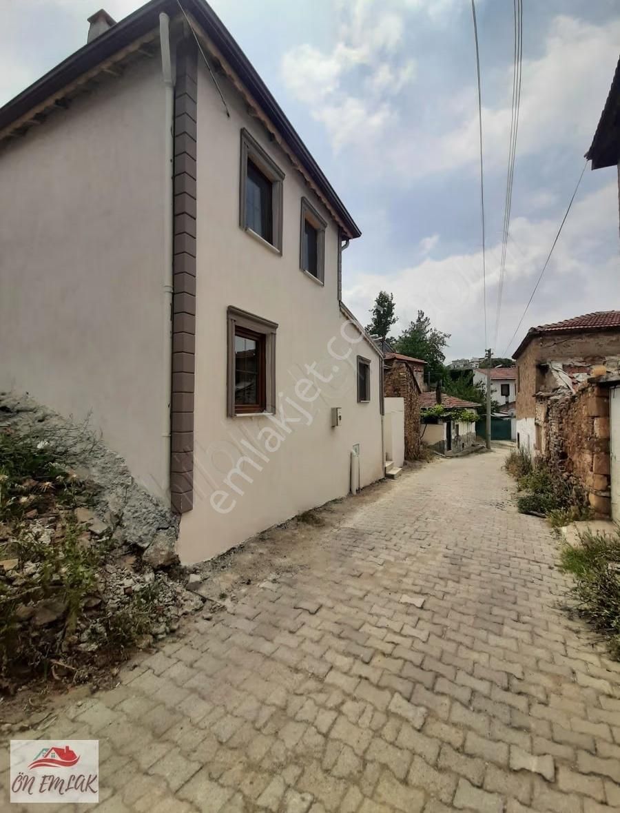 Ön Emlak'tan Burhaniye Pelitköy Merkezde Satılık 2+1 Köyevi!