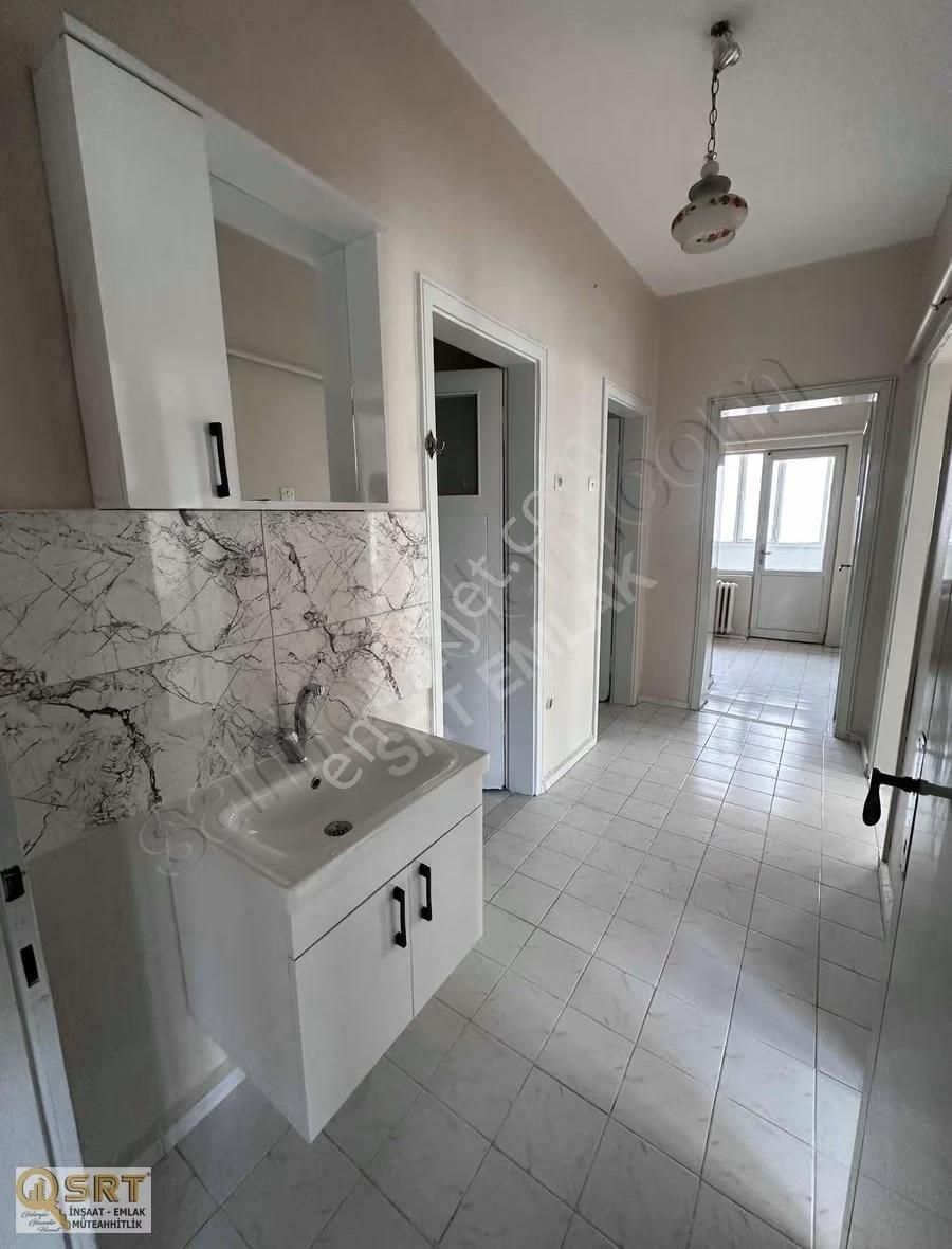 Numune Hastanesi Yanı Bakımlı 3+1 Kiralık Daire - Görsel 27