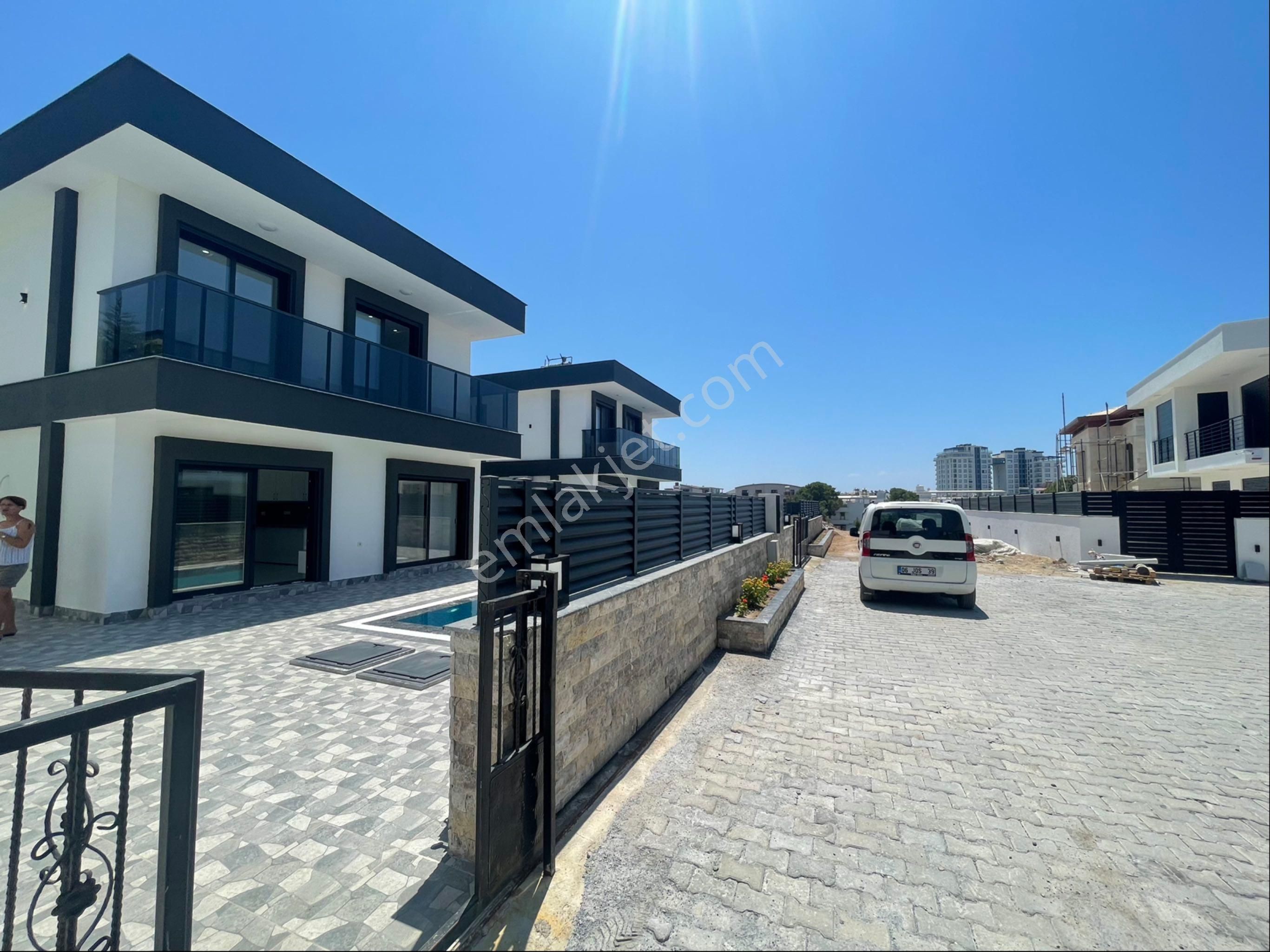 Altınkum’da Satılık Lüks Villa - Görsel 2