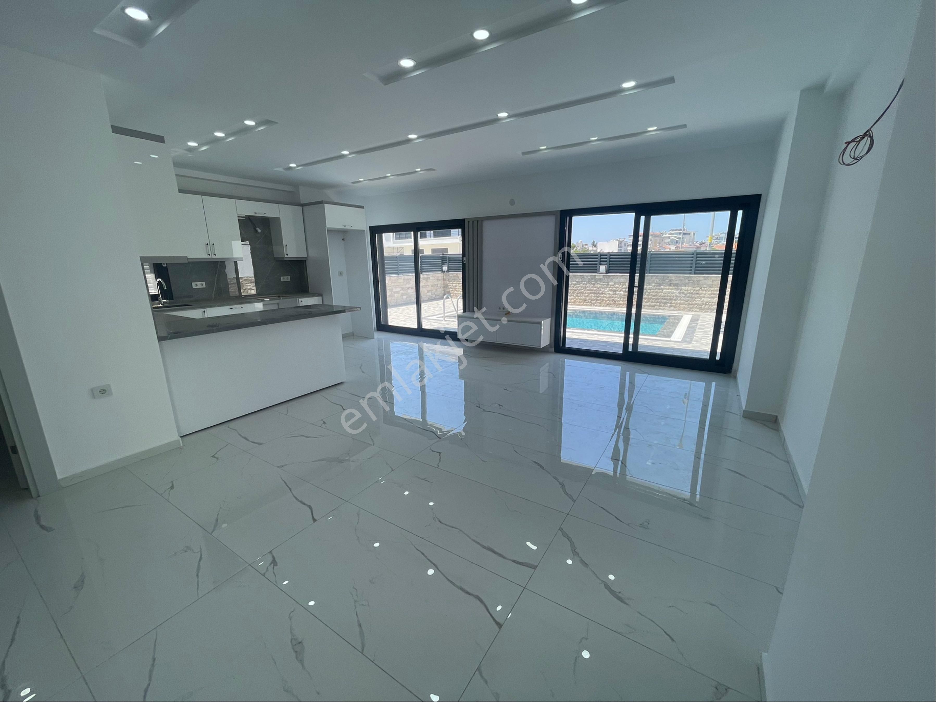 Altınkum’da Satılık Lüks Villa - Görsel 23