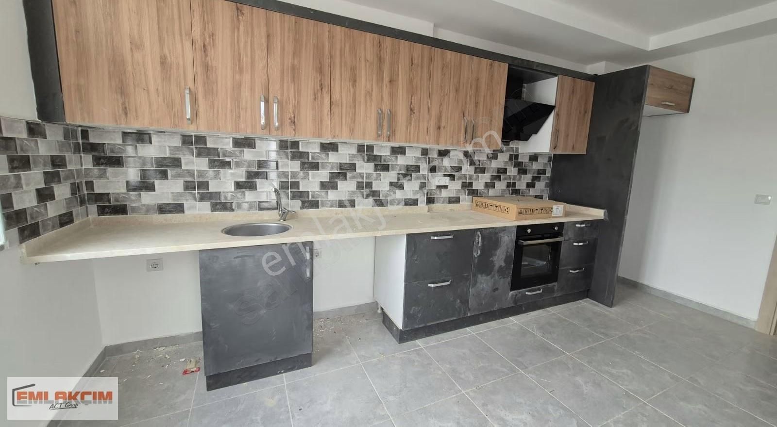 Şehir Hastanesi Yanı Site De 2+1 Arakat Satılık - Görsel 5