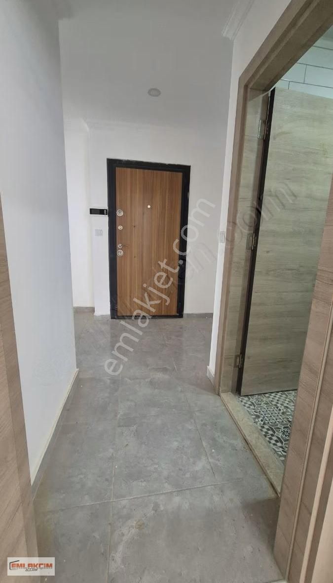 Şehir Hastanesi Yanı Site De 2+1 Arakat Satılık - Görsel 2