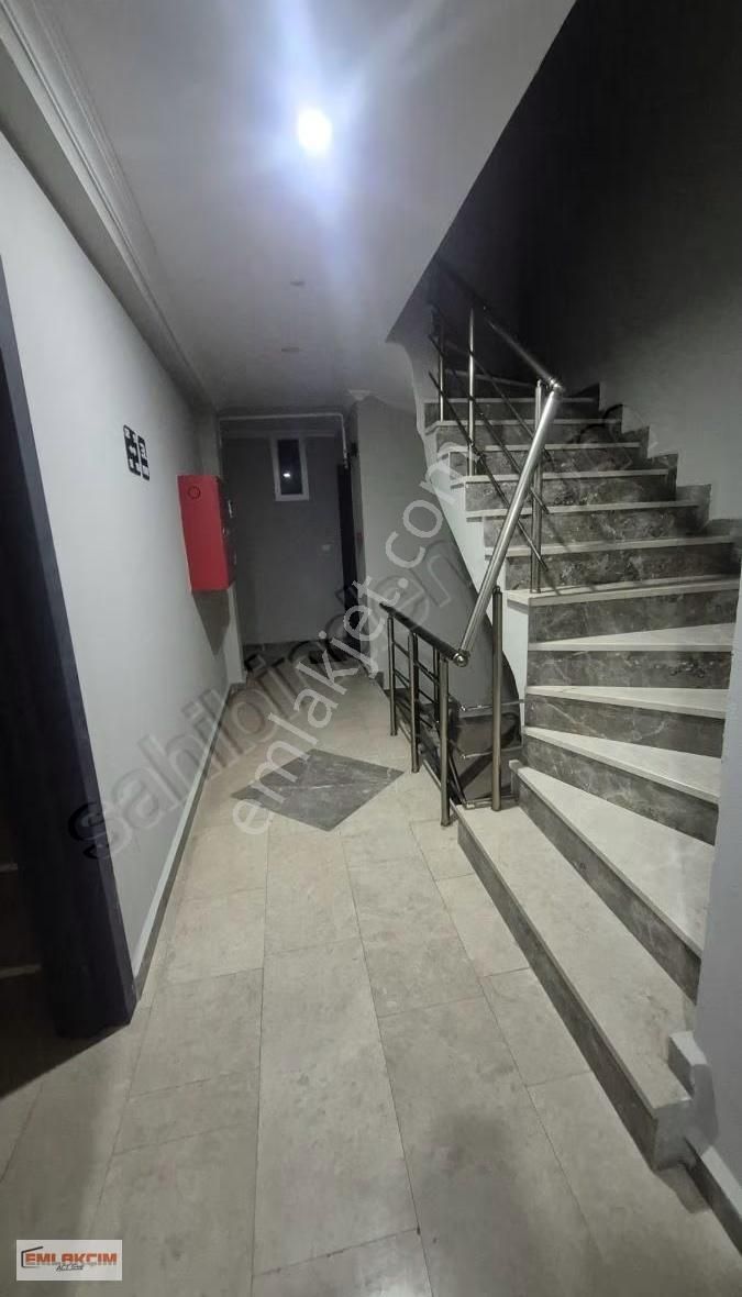 Şehir Hastanesi Yanı Site De 2+1 Arakat Satılık - Görsel 3