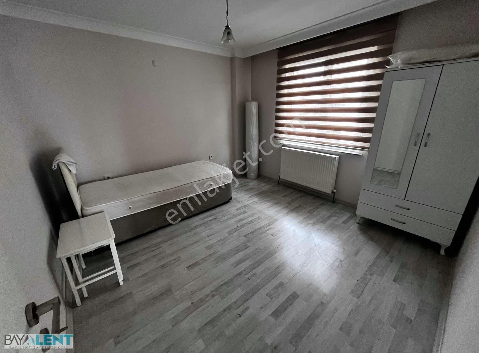 Abonelikleri Açık Ana Yol Üzeri Eşyalı 1+1 Daire - Görsel 10