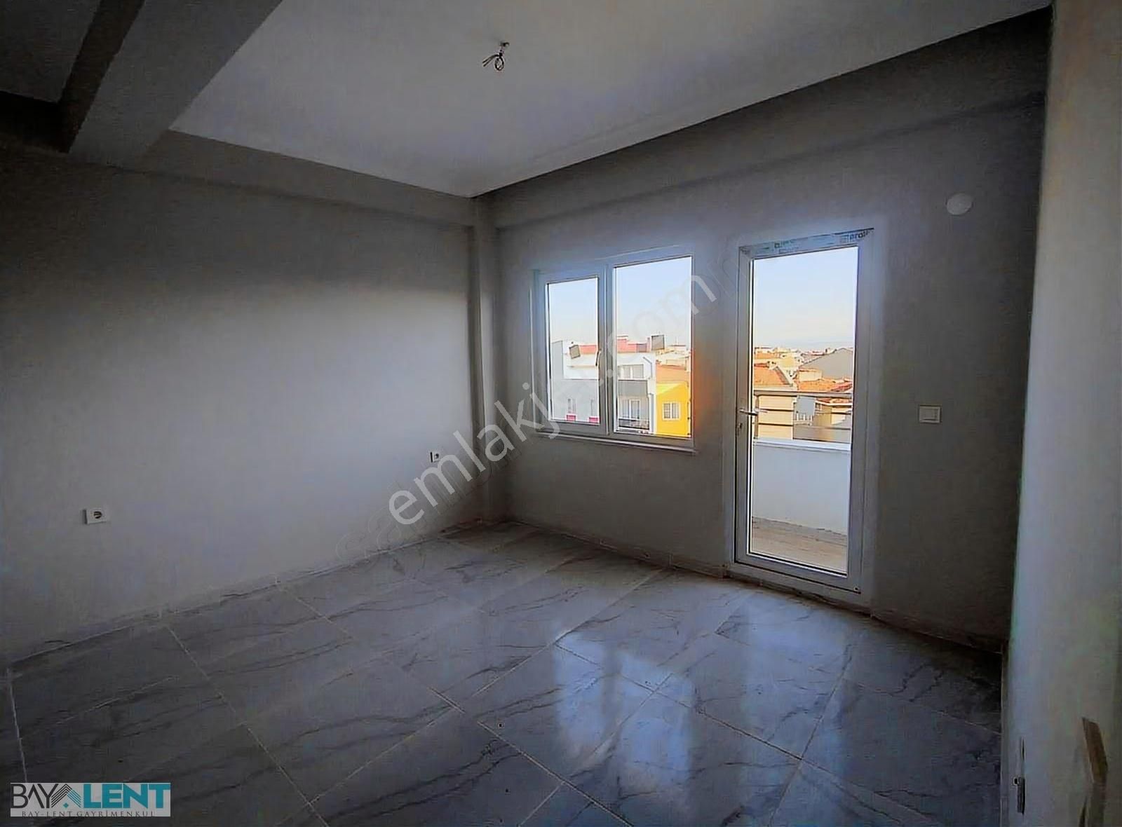 2. Sakarya Kayabey Mahallesi Sınırında 2+2 Satılık Dubleks Daire - Görsel 9