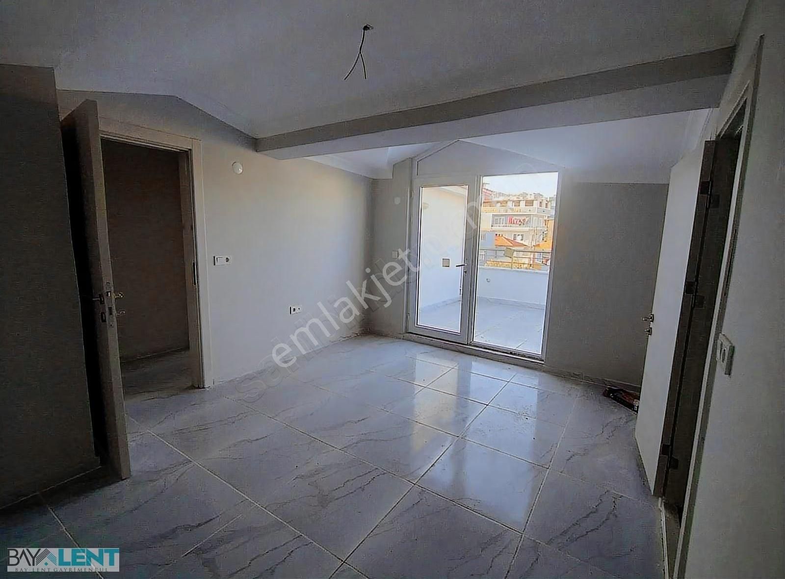 2. Sakarya Kayabey Mahallesi Sınırında 2+2 Satılık Dubleks Daire - Görsel 10