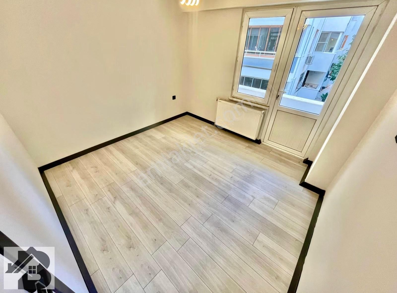 ⫸akçay Best Emlaktan⫷akçay Merkezde Geniş Balkonlu Lüx 2+1 Daire - Görsel 9