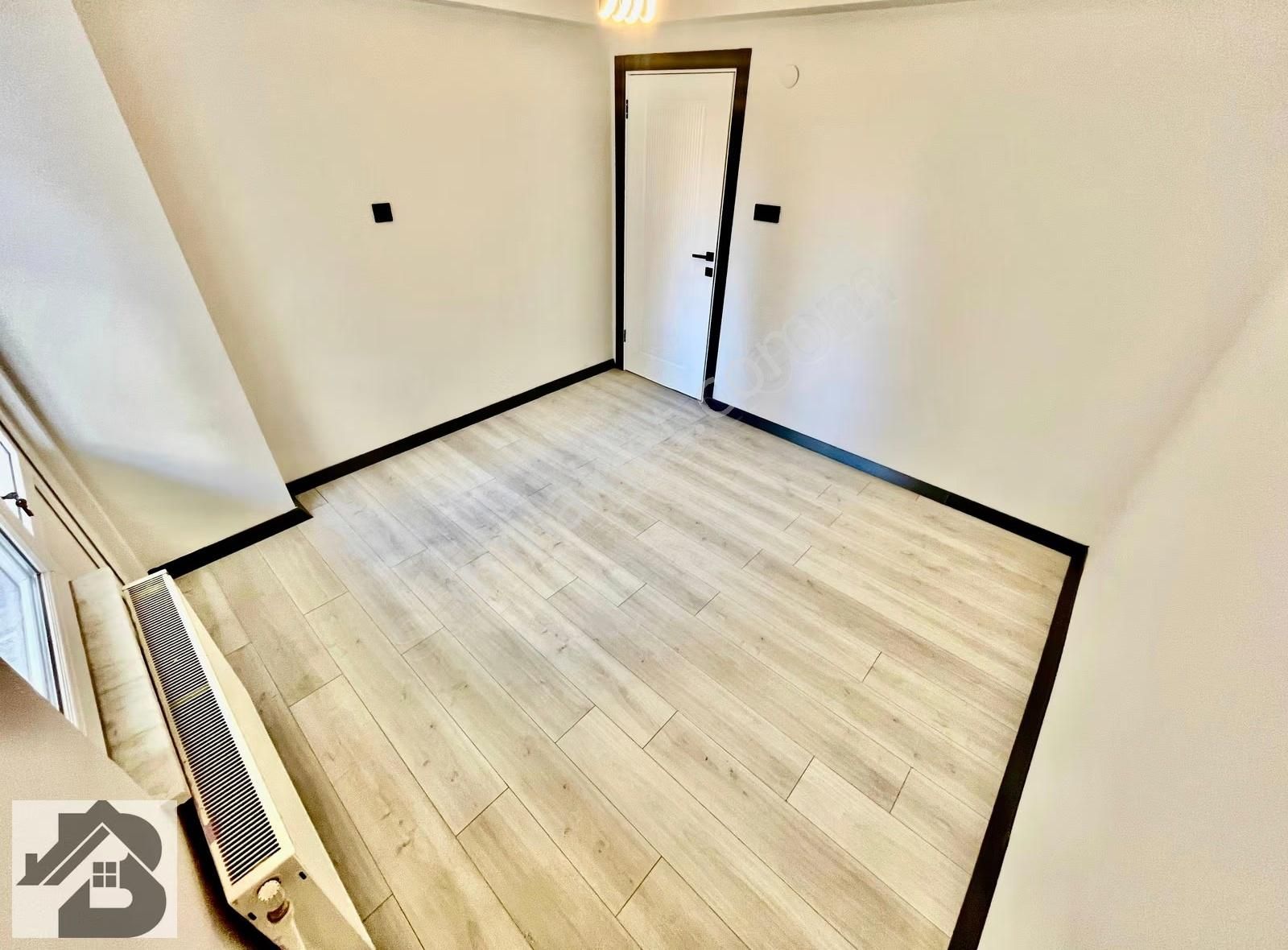 ⫸akçay Best Emlaktan⫷akçay Merkezde Geniş Balkonlu Lüx 2+1 Daire - Görsel 2