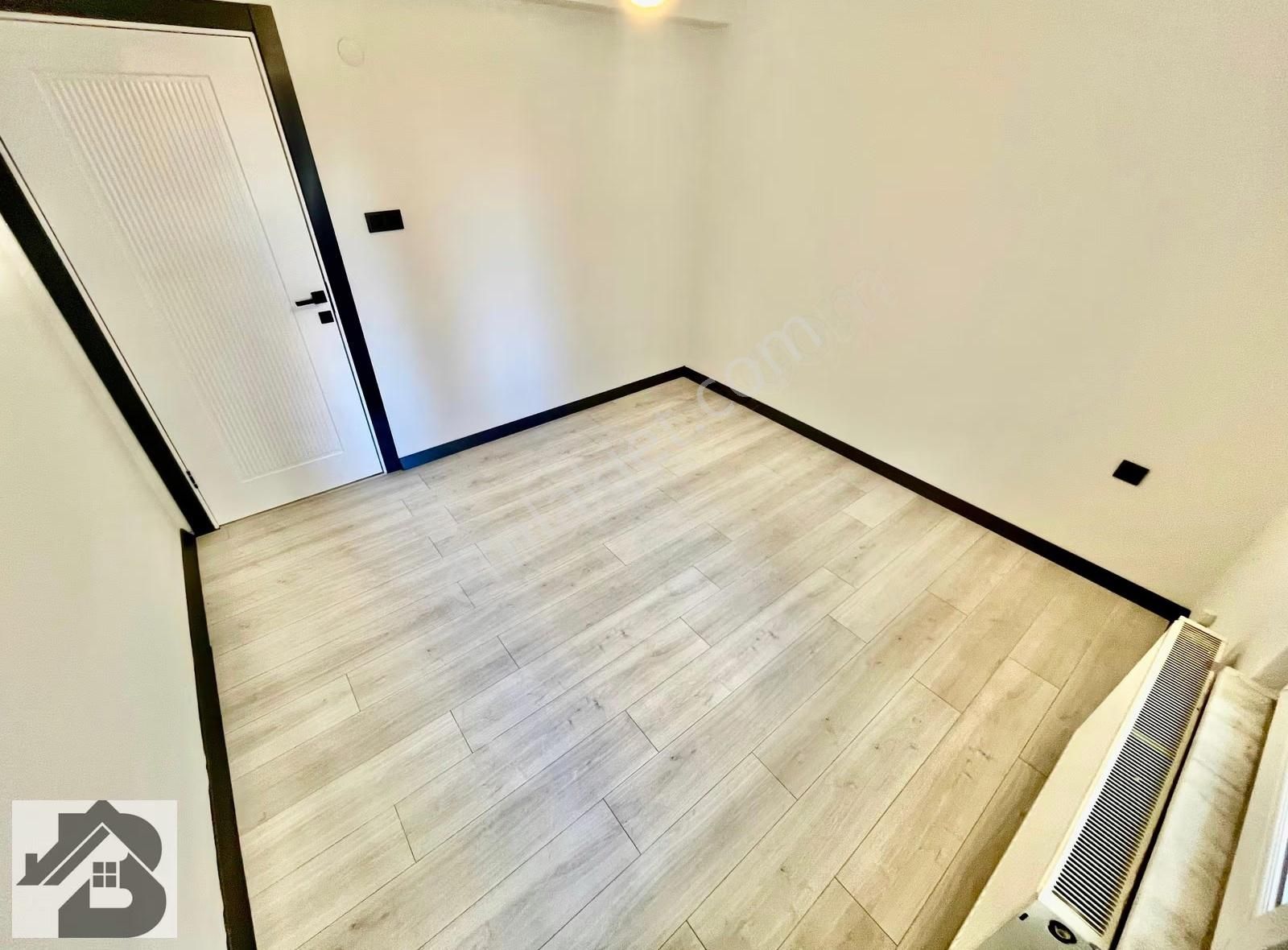 ⫸akçay Best Emlaktan⫷akçay Merkezde Geniş Balkonlu Lüx 2+1 Daire - Görsel 12