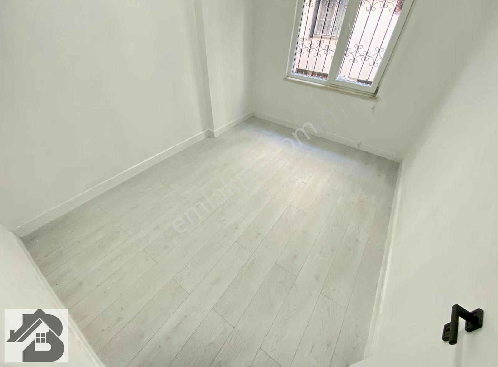⫸akçay Best Emlaktan⫷doktorlar Sitesi Mevkiinde Denize 300. 2+1 - Görsel 2