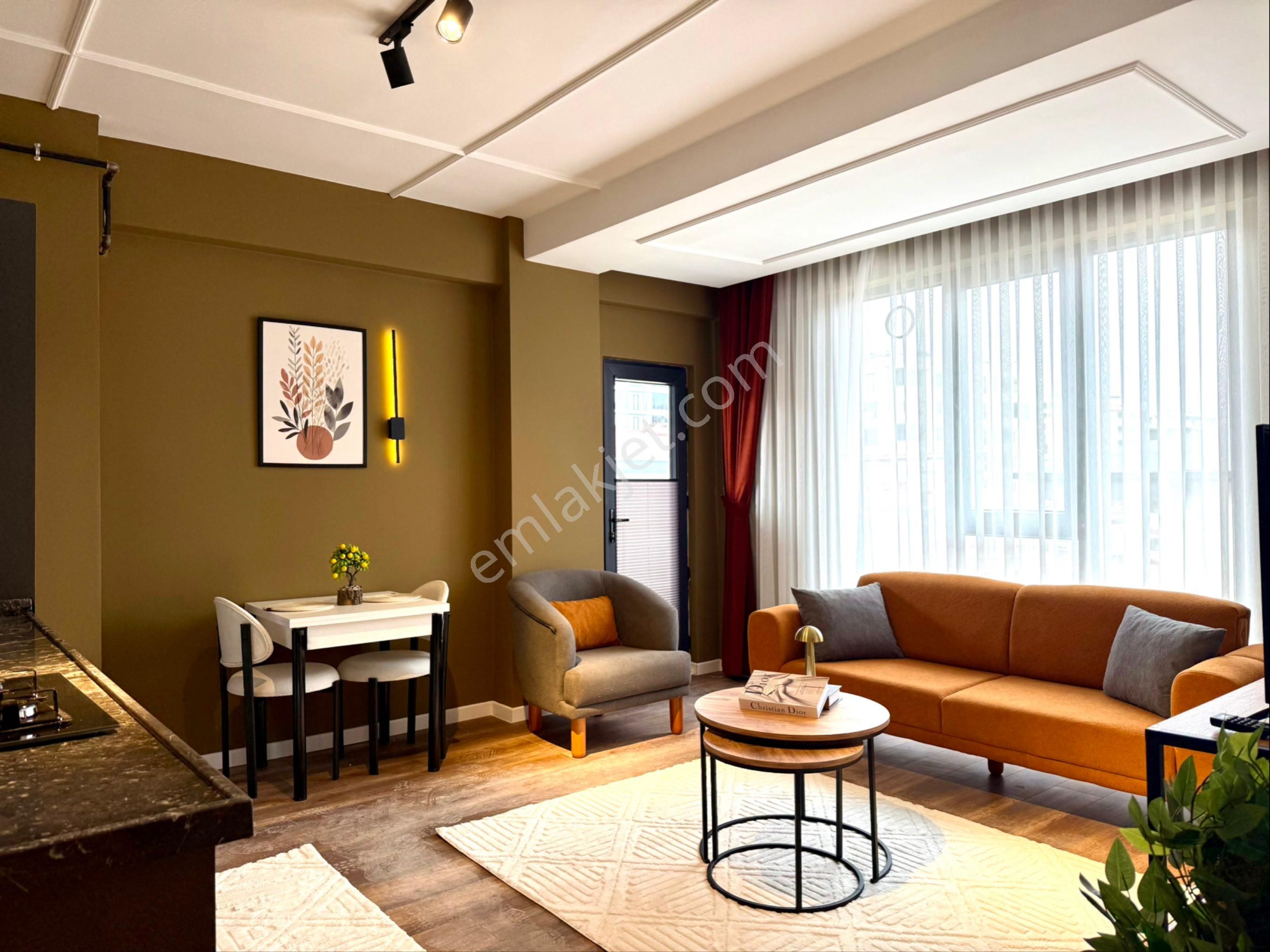 Truva//selim Dağhan’dan Site İçi Eşyalı 1+1