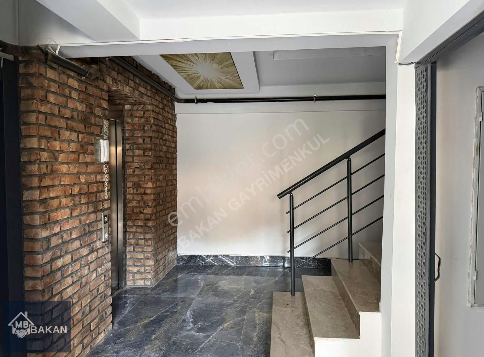 Torbalı Mahallesinde Hastane Lokasyonu 3+1 130m2 - Görsel 2