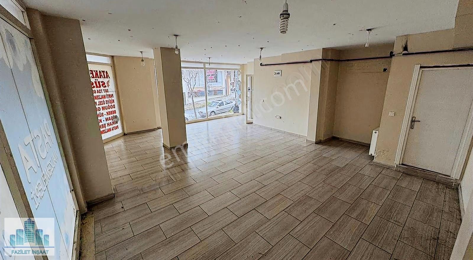Köşe Başında 55m² Kiralık Dükkan - Görsel 8