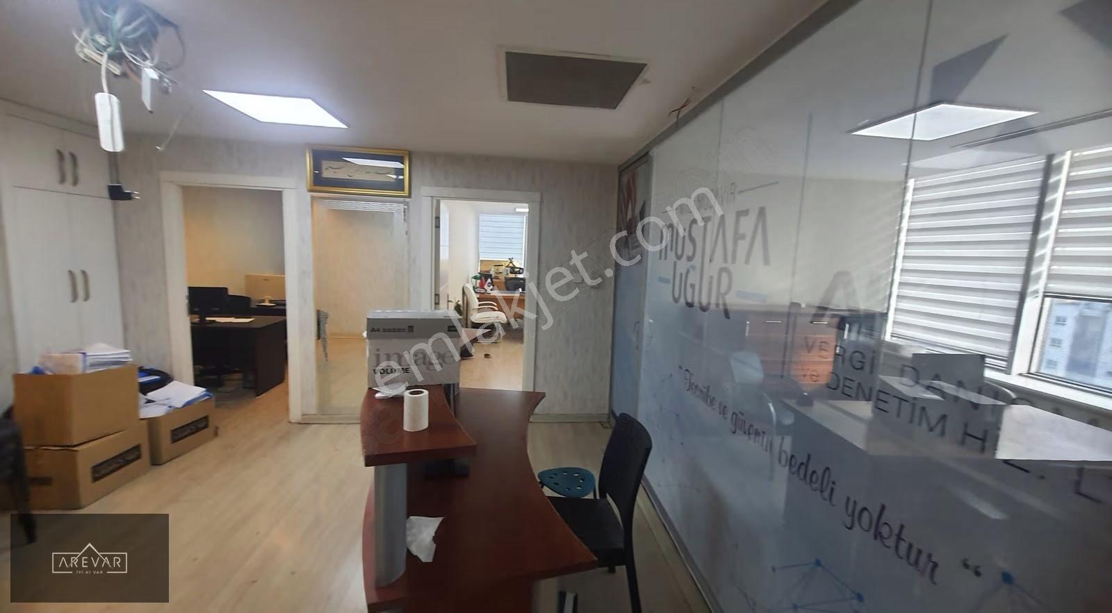 Arevar'dan Uğur Plaza Da Satılık Ofis - Görsel 17