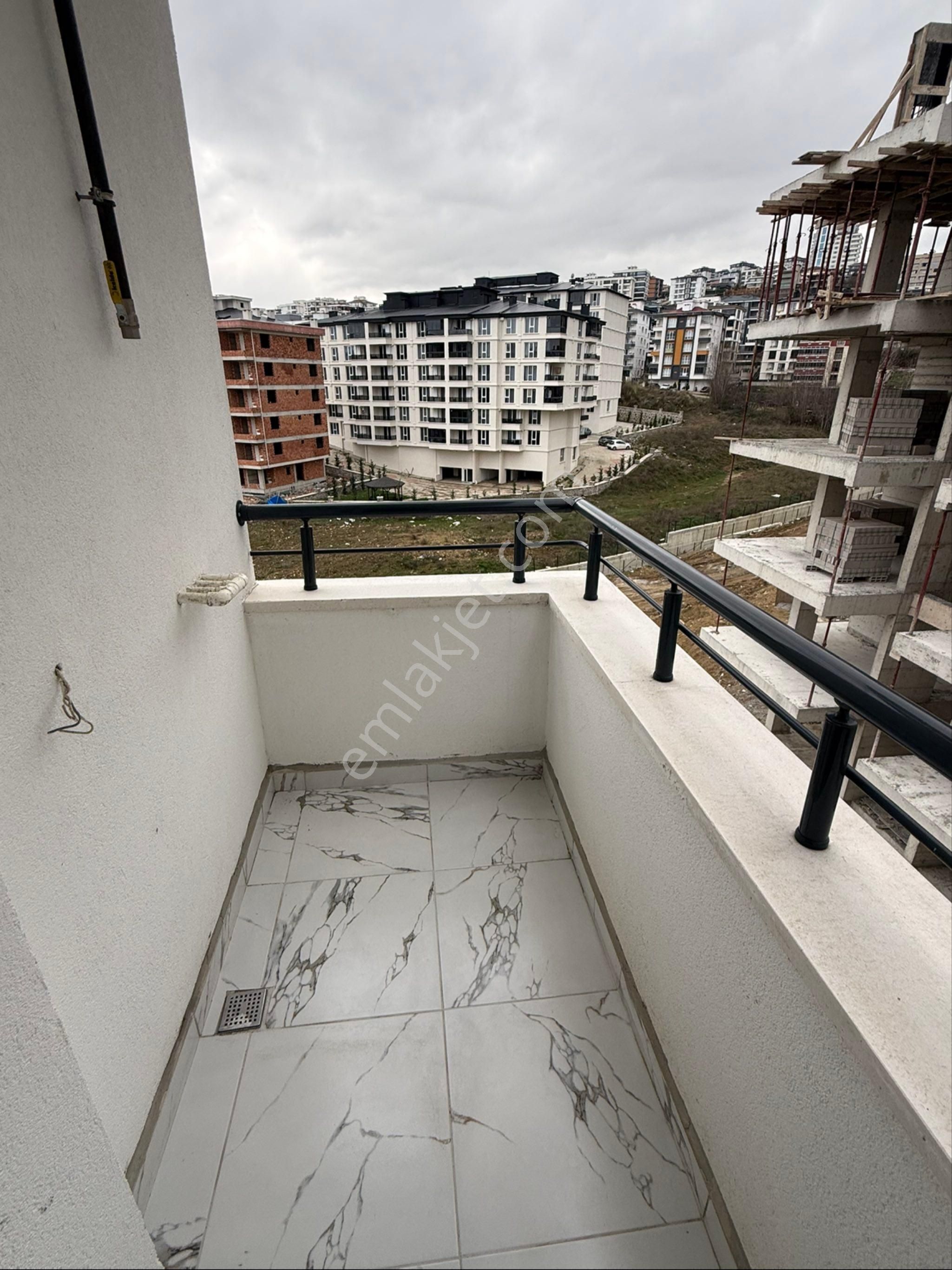 Truva//selim Dağhan’dan Tramvaya Yürüme Mesafesinde Eşyalı 1+1 - Görsel 13