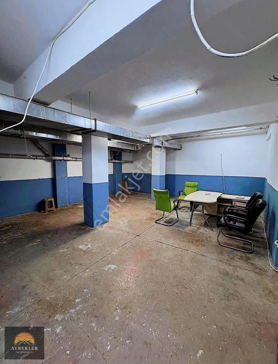 Sefaköy Tevfikbey'de 500m2 Kiralık Dükkan-işyeri - Görsel 9