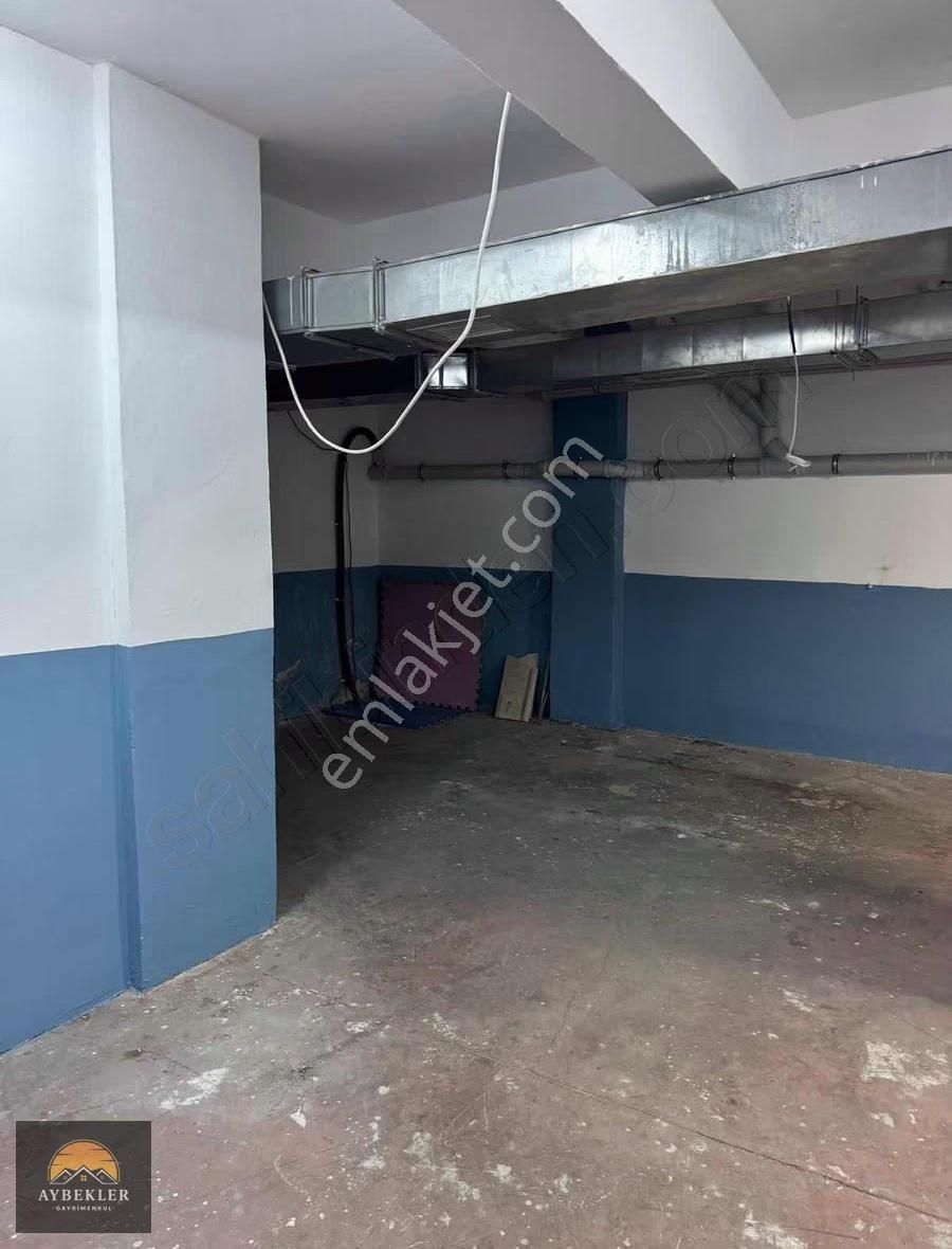 Sefaköy Tevfikbey'de 500m2 Kiralık Dükkan-işyeri - Görsel 15