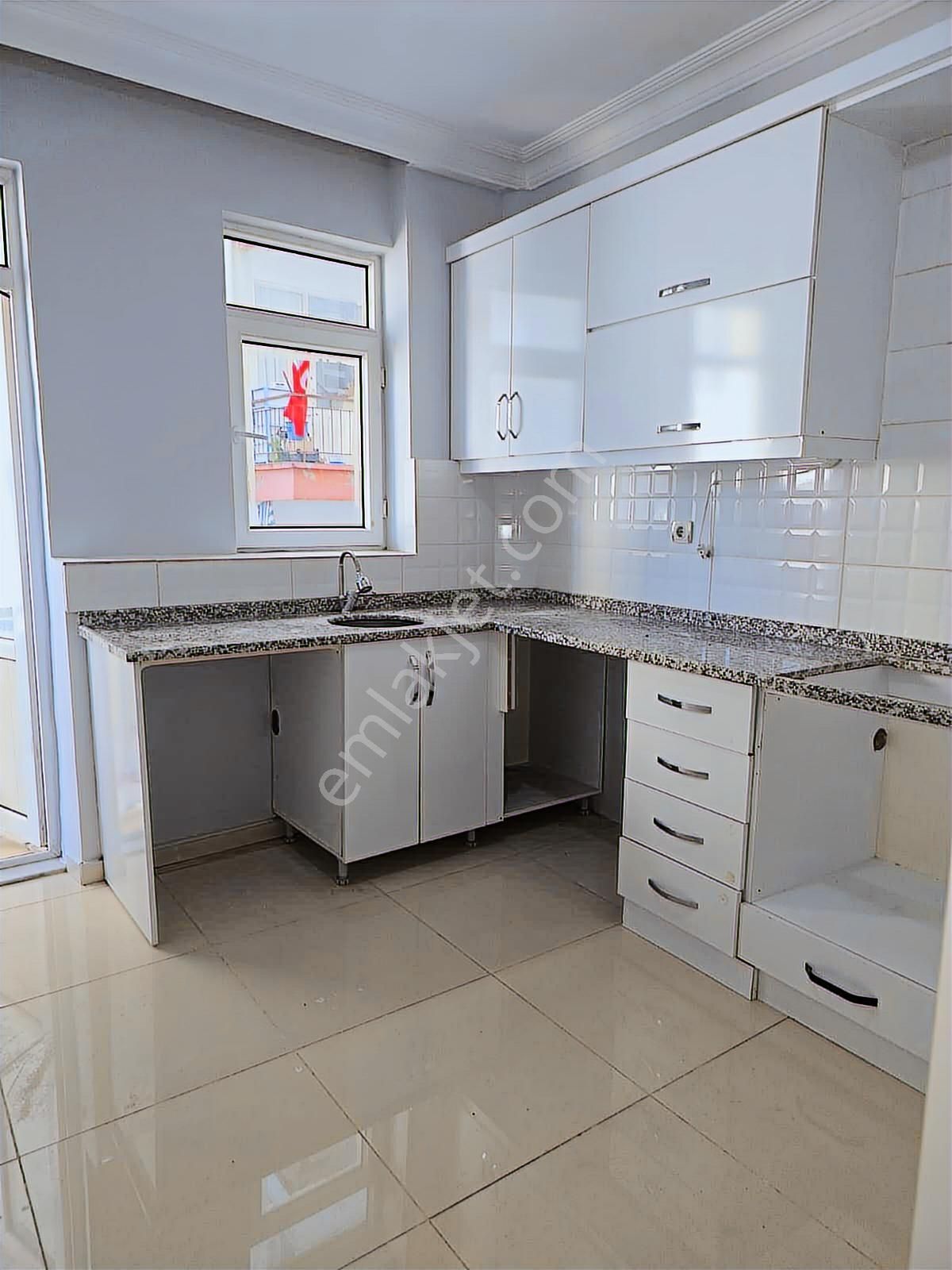 Sedir Mahallesi Zambak Caddesi'nde Asansörlü 3+1 Satılık Daire - Görsel 10