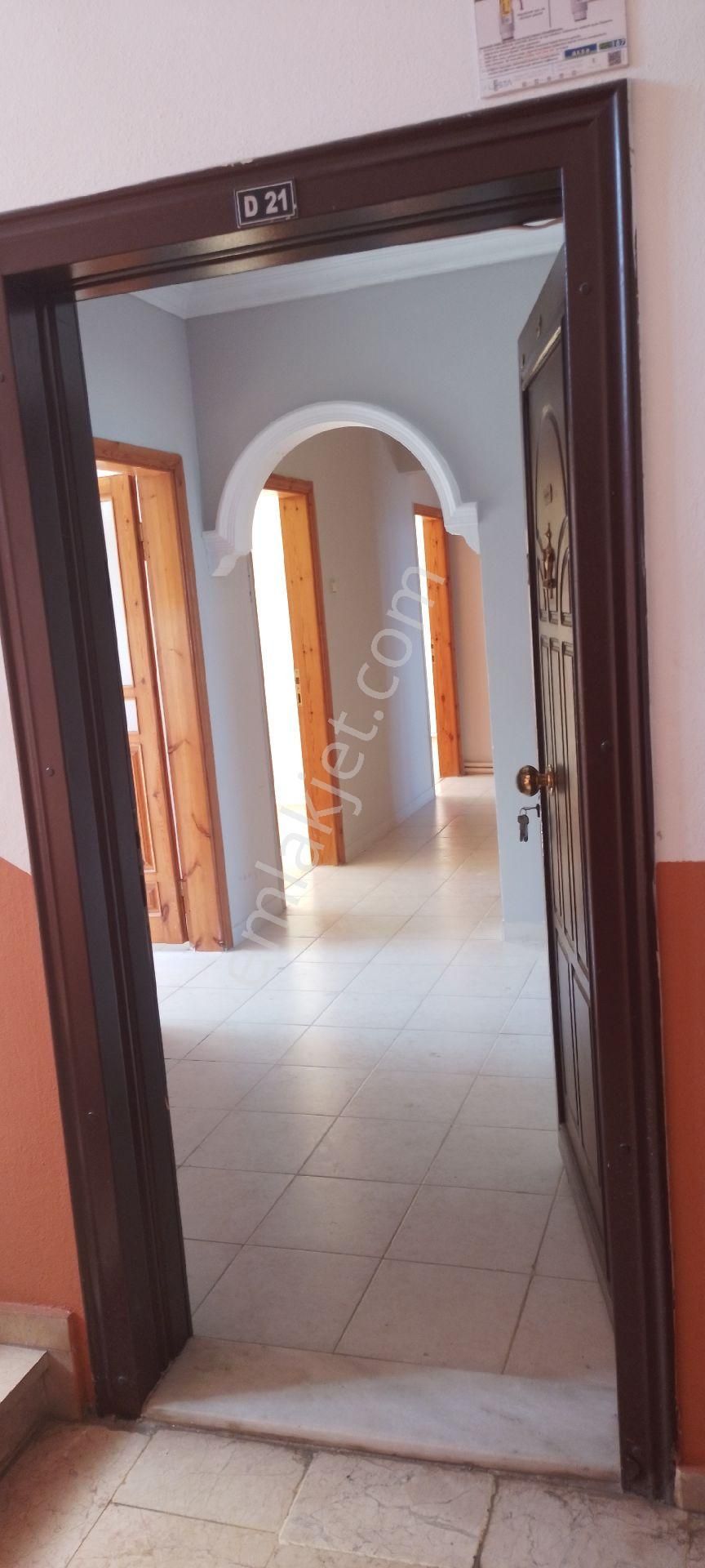 Trabzon Pelitlide Full Deniz Manzaralı Kiralık 3+1 Daire - Görsel 12