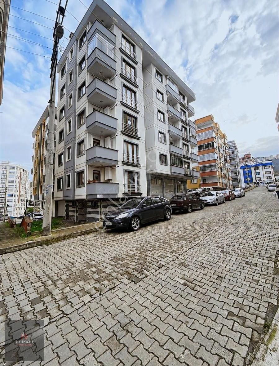 Hatipoğlu Gayrimenkulden Söğütlüde Satılık 2+1 85 M2 5.kat Daire