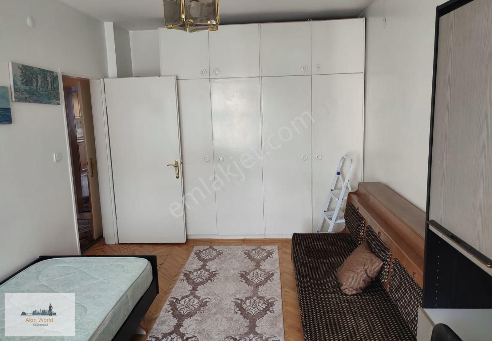 Çankaya Sitesinde 2+1 Eşyalı Ara Katta Daire - Görsel 14