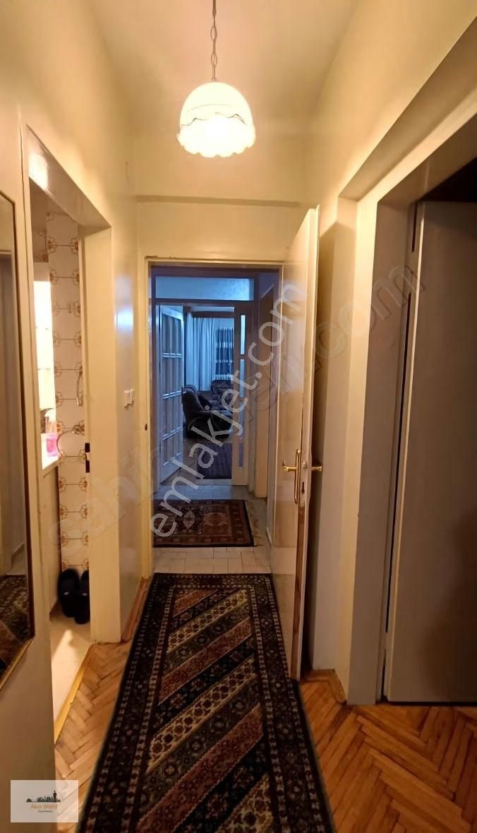 Çankaya Sitesinde 2+1 Eşyalı Ara Katta Daire - Görsel 5