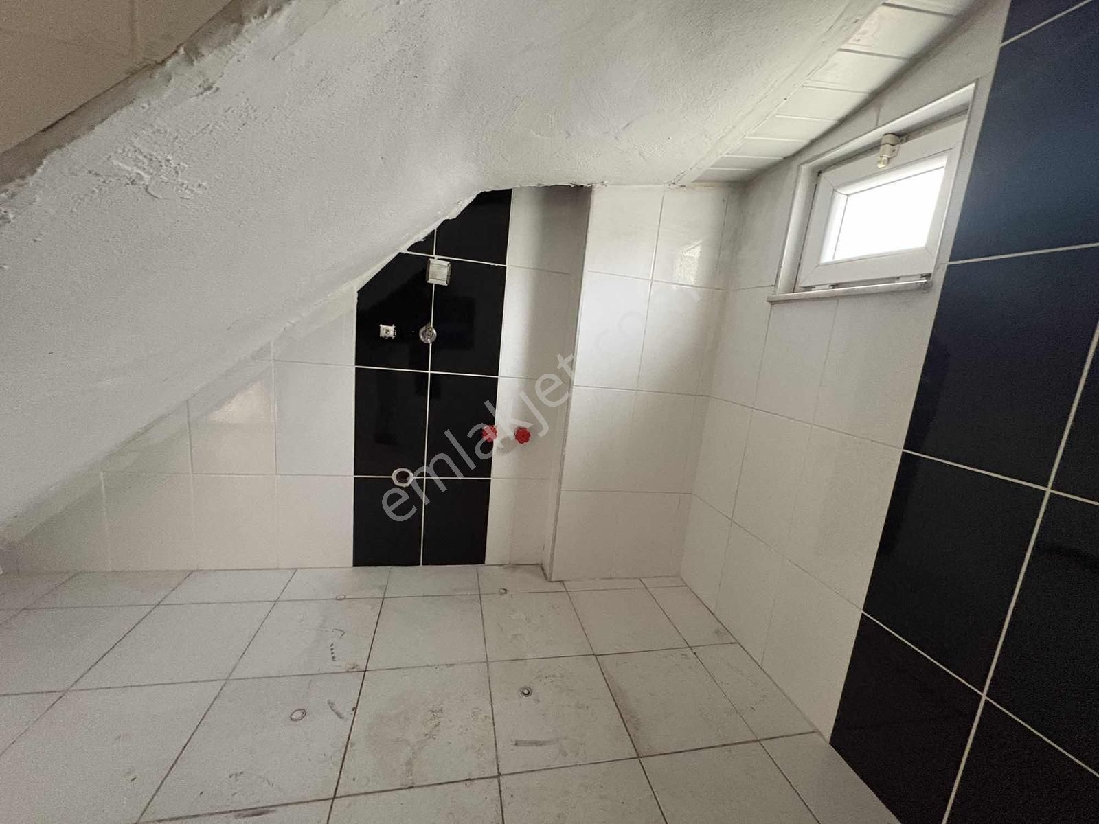 Ahatlı'da 50 Metre Teraslı 3+1 Eşyasız Kiralık Dubleks Daire - Görsel 15