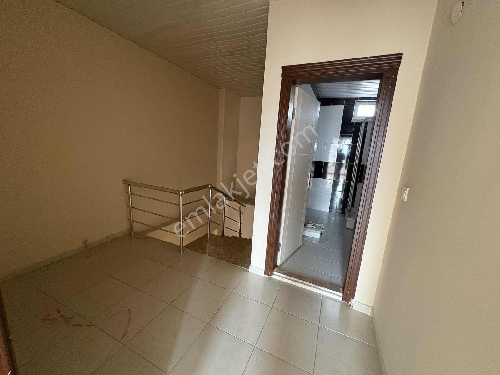 Ahatlı'da 50 Metre Teraslı 3+1 Eşyasız Kiralık Dubleks Daire - Görsel 7