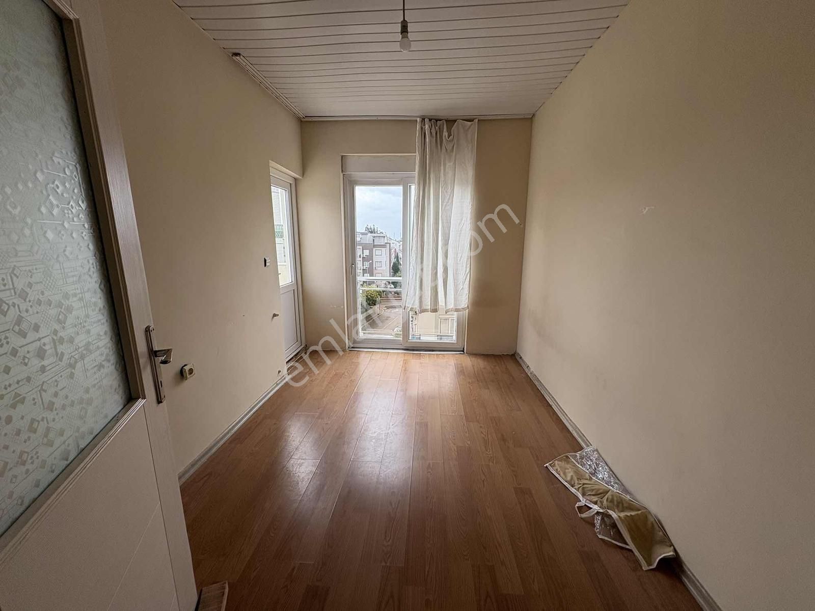 Ahatlı'da 50 Metre Teraslı 3+1 Eşyasız Kiralık Dubleks Daire - Görsel 5