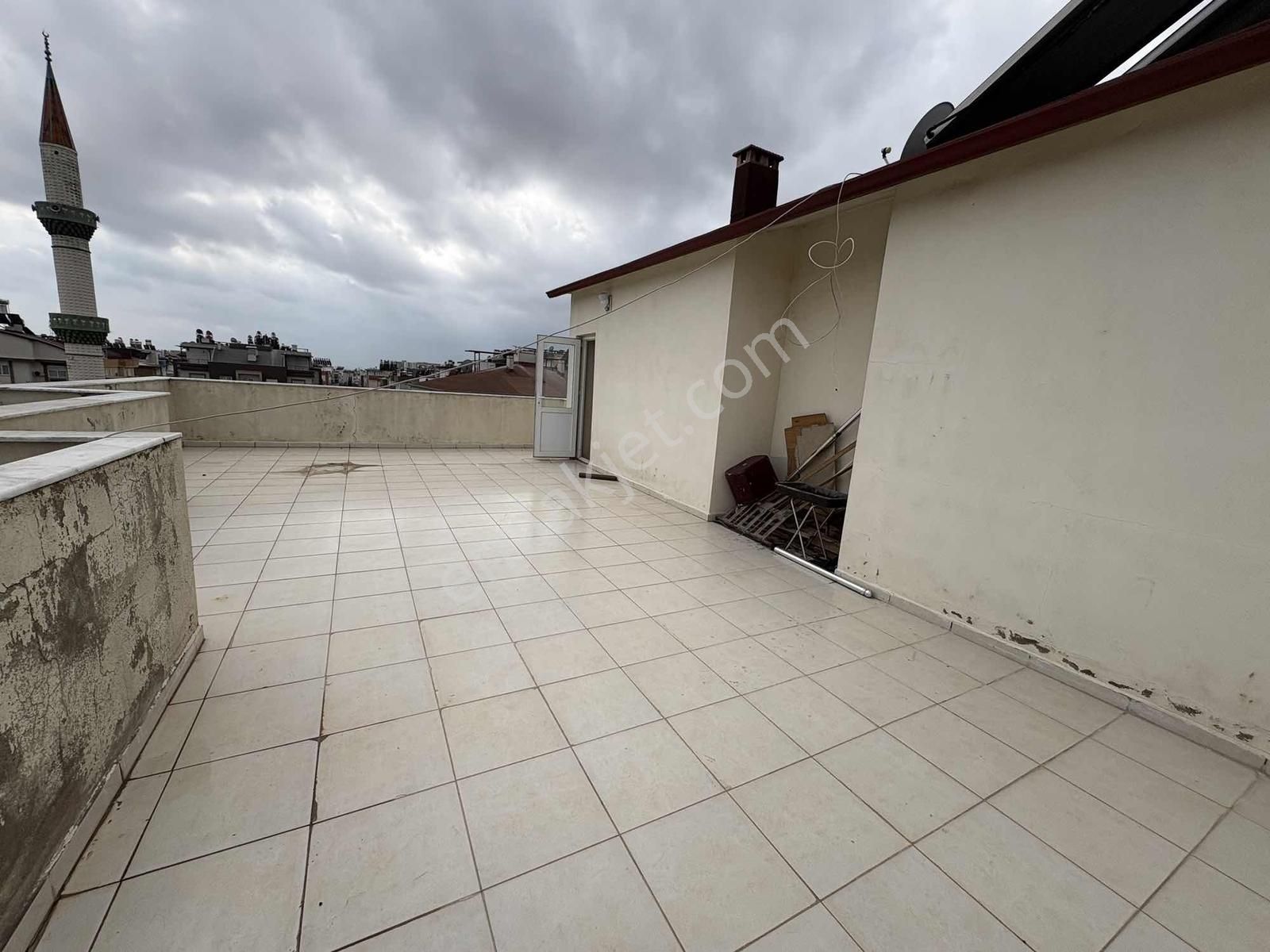 Ahatlı'da 50 Metre Teraslı 3+1 Eşyasız Kiralık Dubleks Daire - Görsel 8