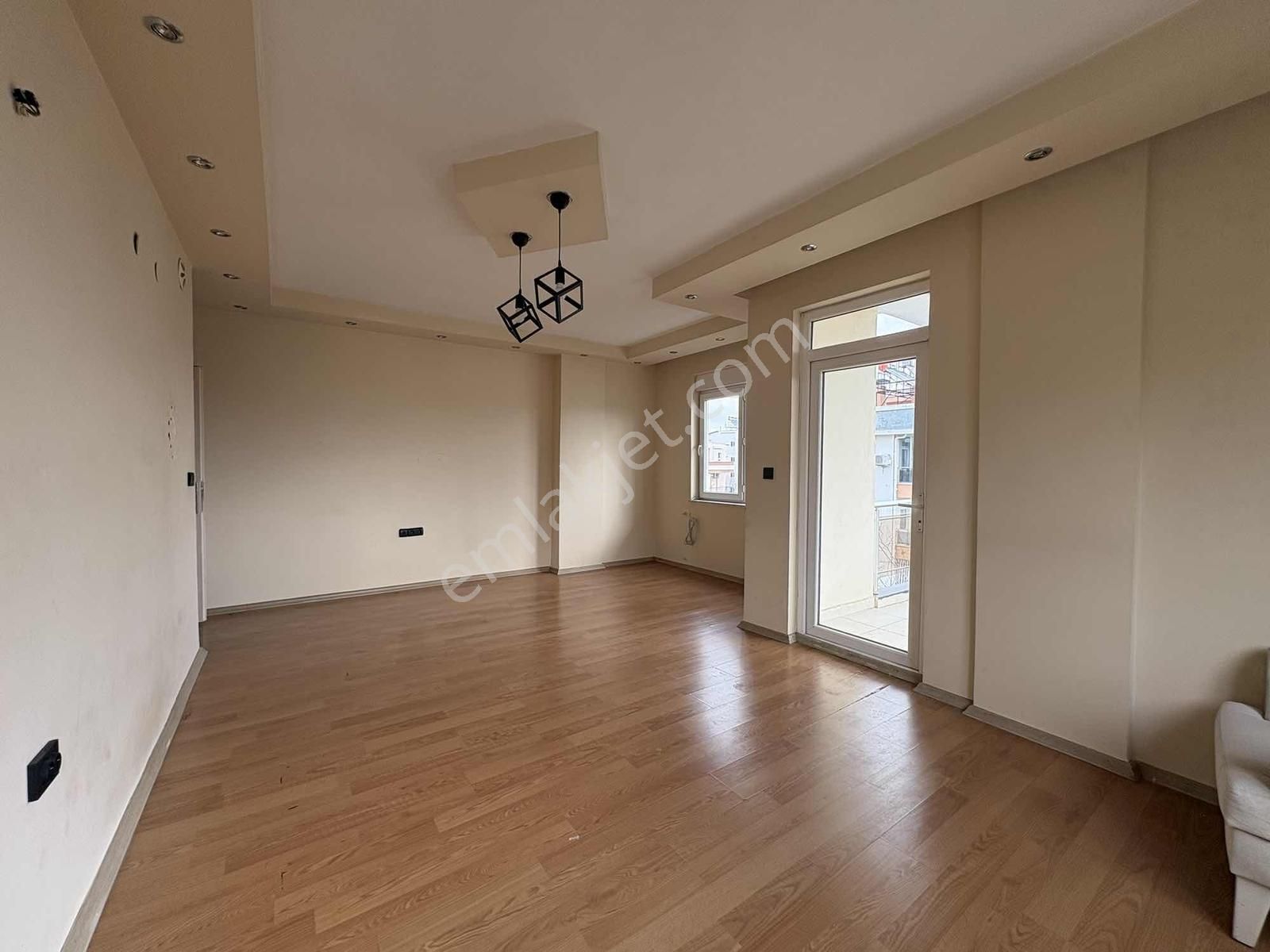Ahatlı'da 50 Metre Teraslı 3+1 Eşyasız Kiralık Dubleks Daire - Görsel 13