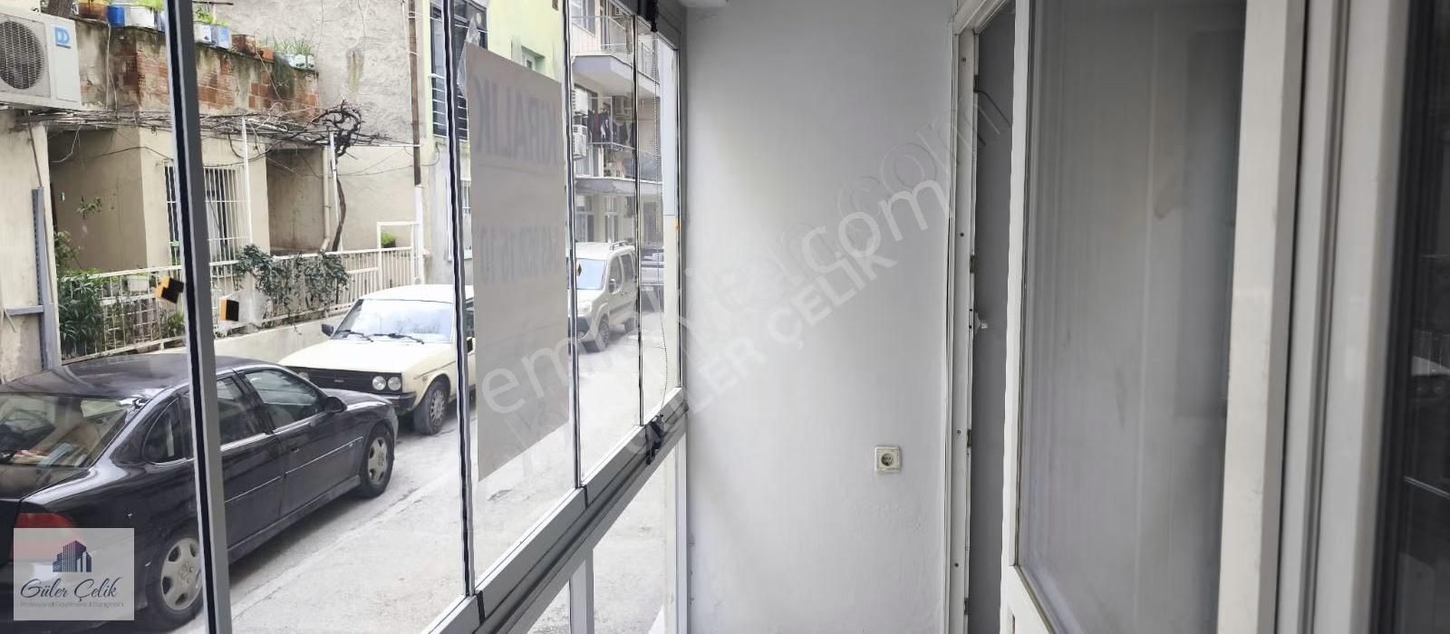 Kiralık Örnekköy'de Yenilenmiş 2+1 Daire - Görsel 3