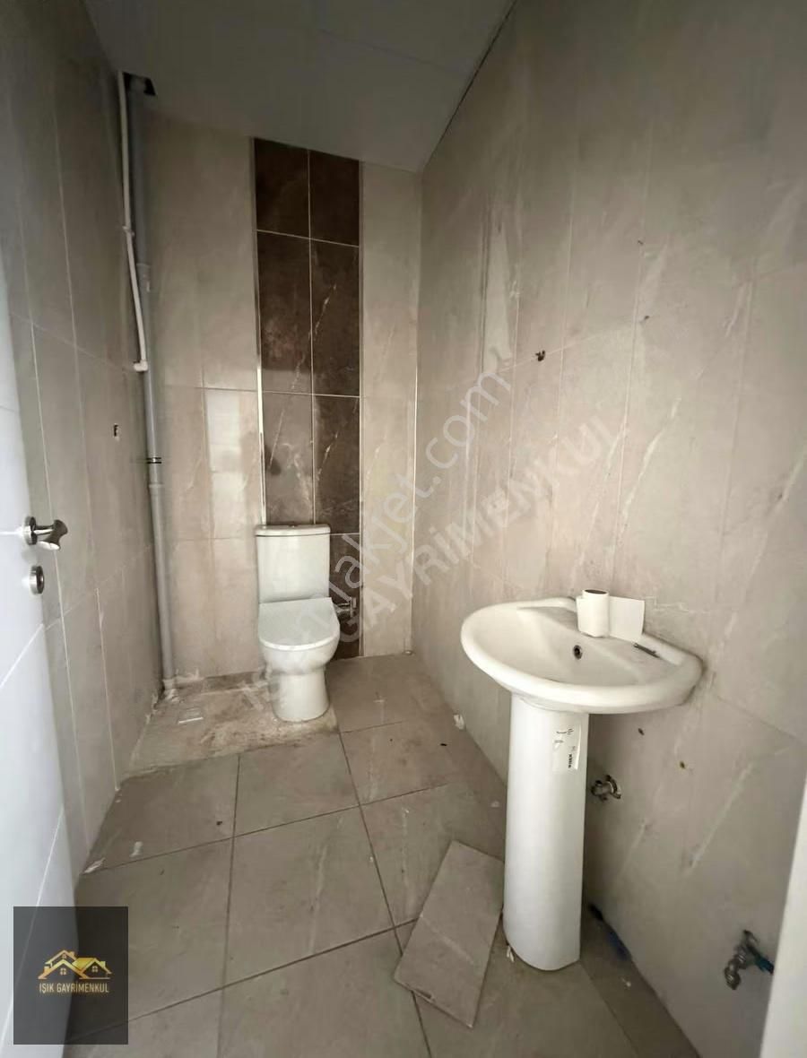 Işık Gayrimenkul'den Kiralık Batar Katlı 200 M2 İşyeri - Görsel 13