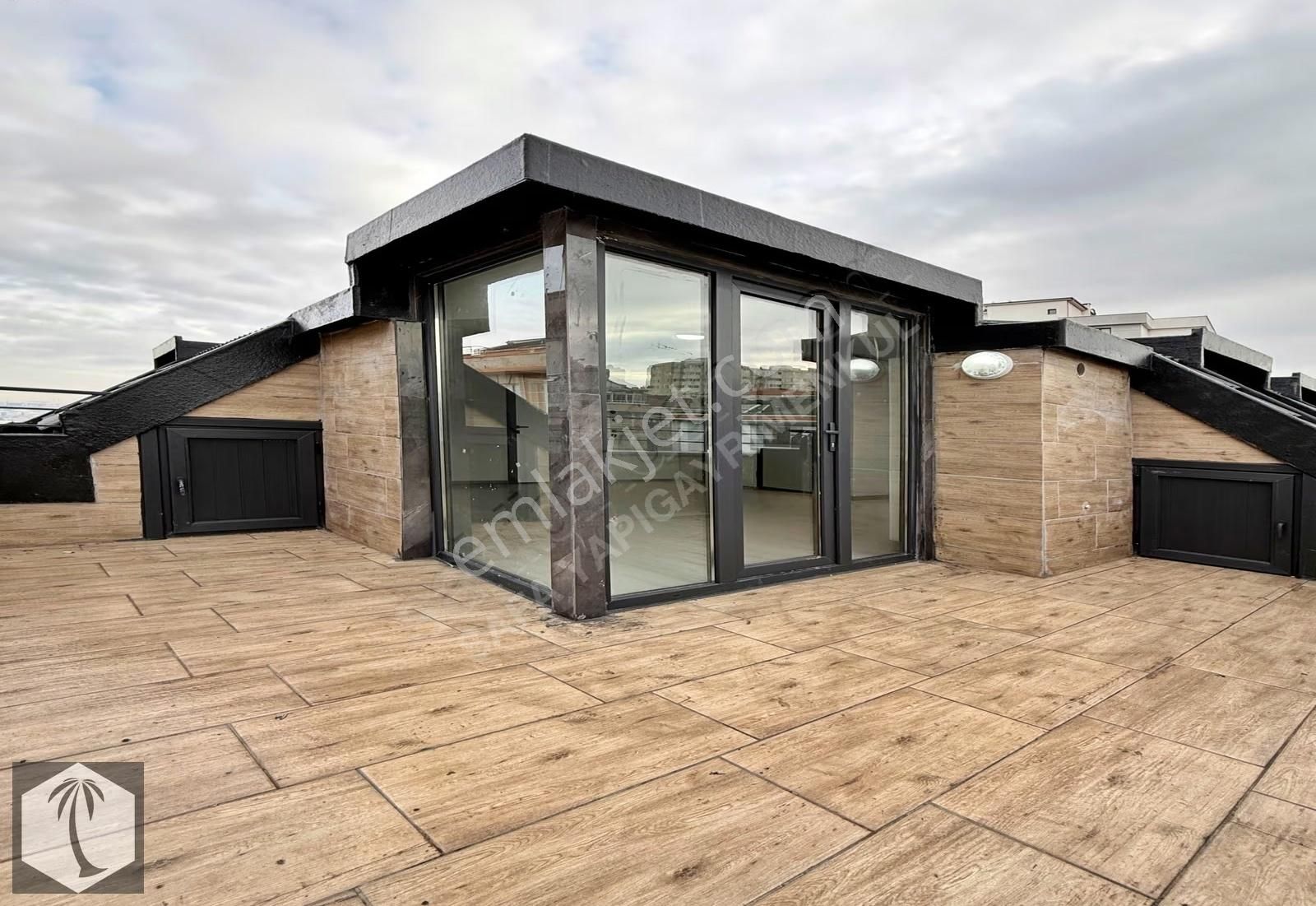 Beylikdüzü Safa Dan Kültür Merkezine Yakın Konumda 3+2 Dubleks