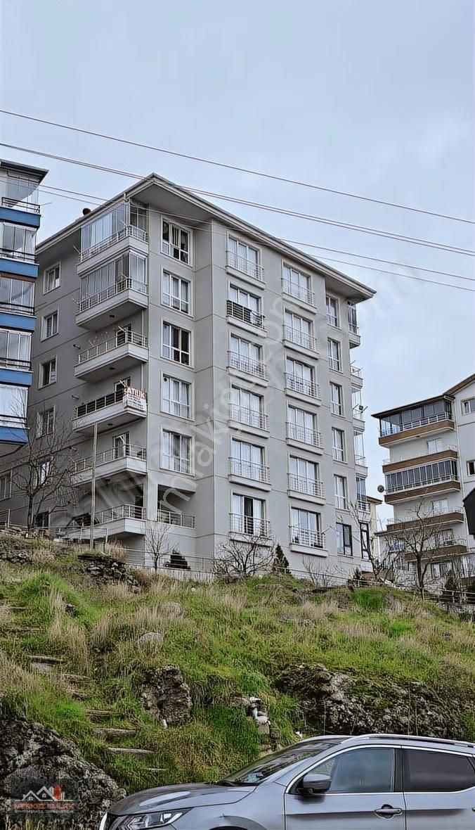 Gülveren'de Merkezi Konumda, 3 Cepheli, 5 Yıllık 3+1 Daire