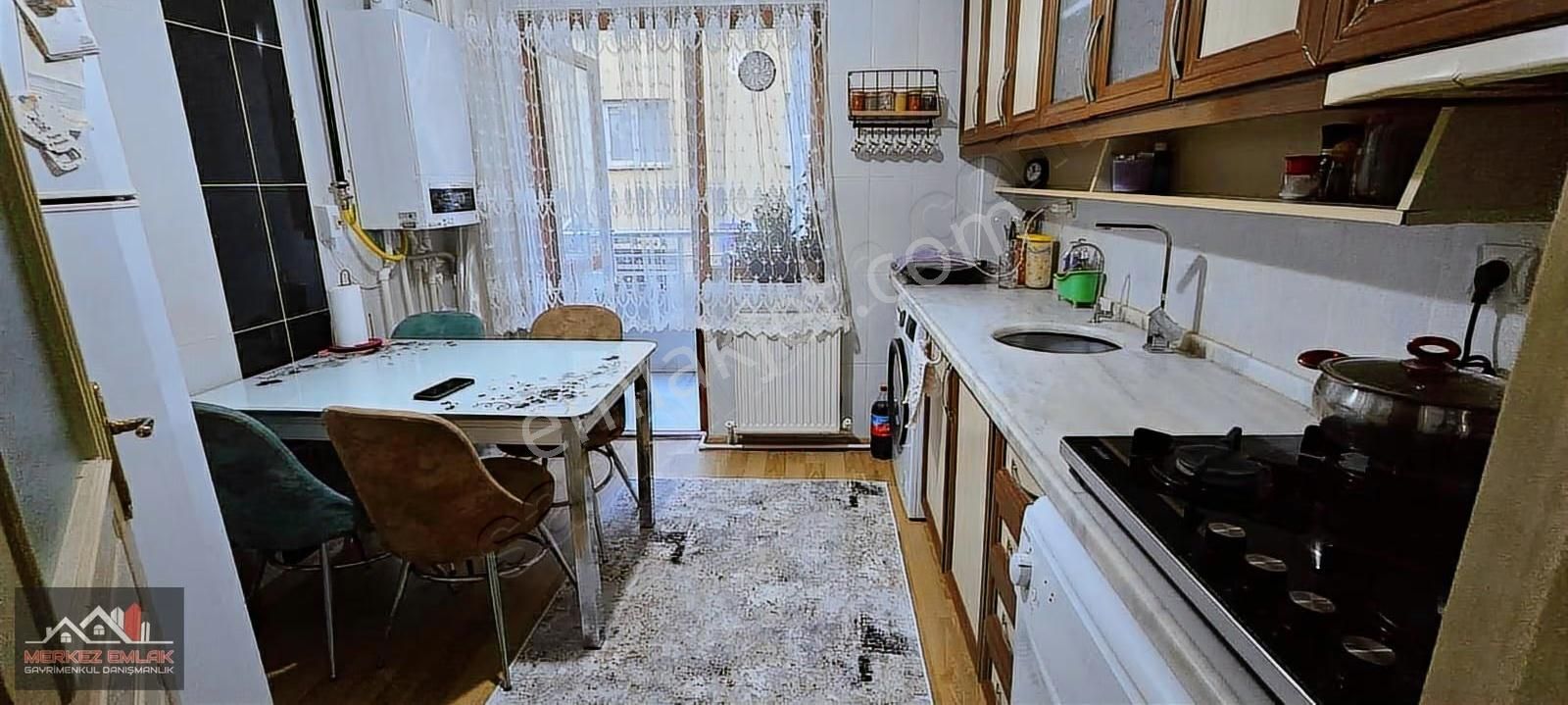 Gülveren Mahallesinde 2+1, 95m², Asansörlü Ve Otoparklı Daire - Görsel 13