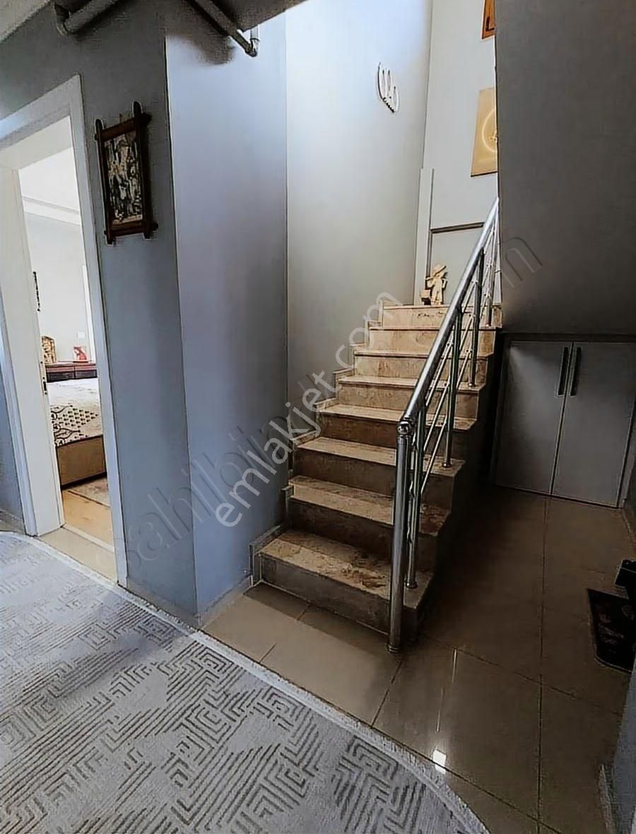 Merkezde 5+1 Satılık Dublex - Görsel 2