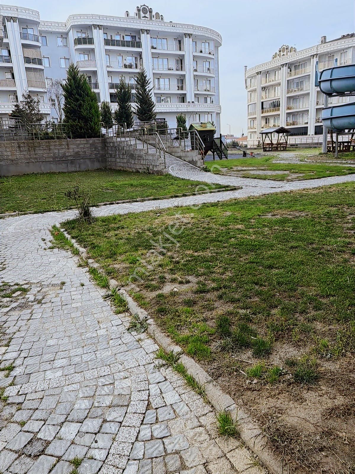 Yeni Mahalle Yorulmaz Sarayları Sitesi Satılık Bahçe Katı - Görsel 4