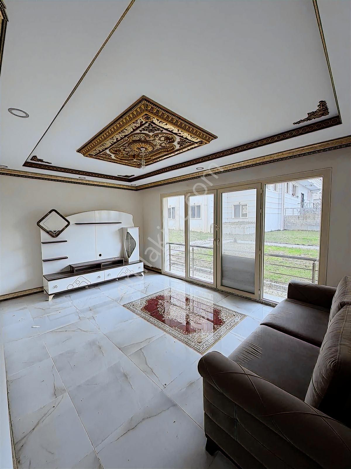 Yeni Mahalle Yorulmaz Sarayları Sitesi Satılık Bahçe Katı